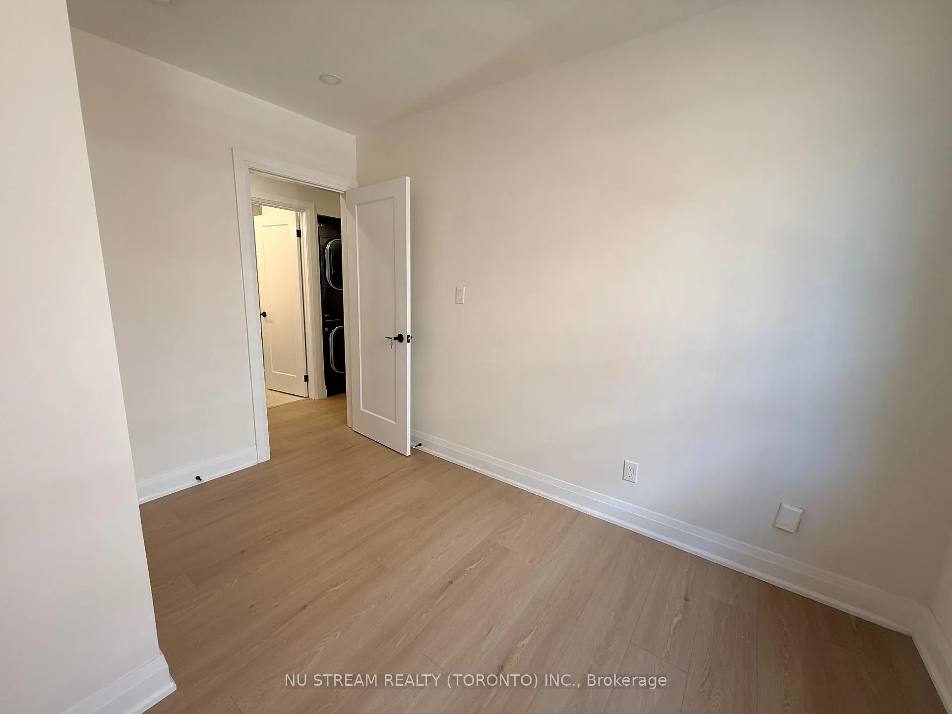 Photo 5 of Unit Upper Level, 6 Rosemarie Drive, Scarborough, Wexford-Maryvale — HOMEH