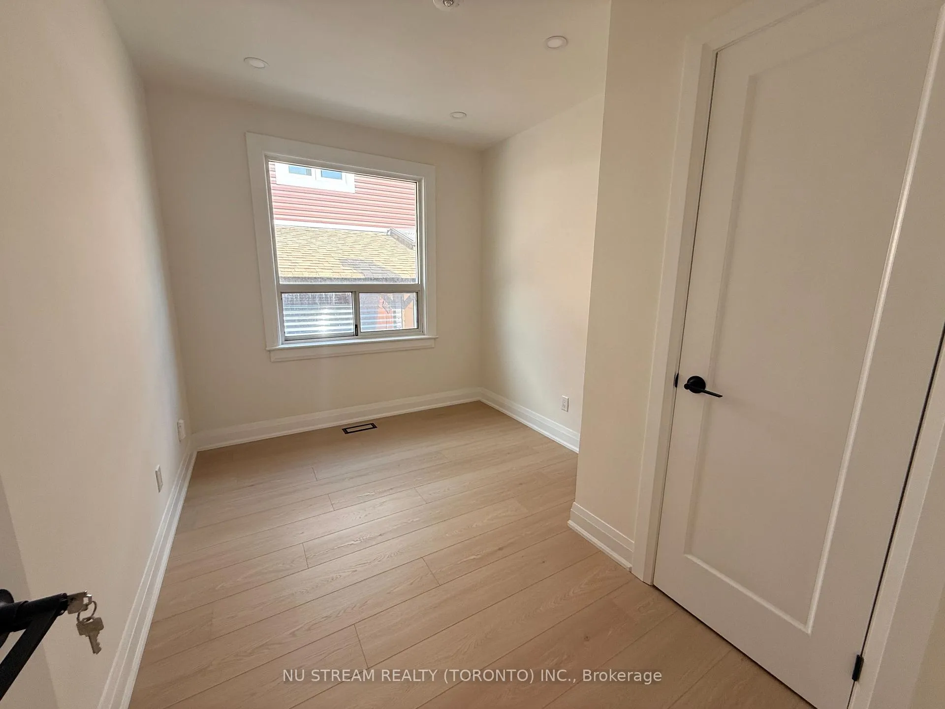 Photo 7 of Unit Upper Level, 6 Rosemarie Drive, Scarborough, Wexford-Maryvale — HOMEH