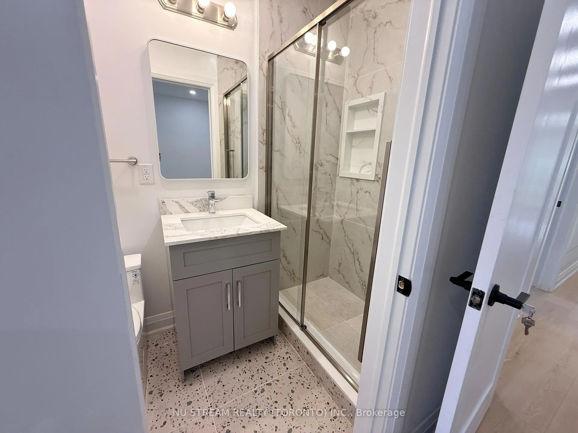 Photo 17 of Unit Upper Level, 6 Rosemarie Drive, Scarborough, Wexford-Maryvale — HOMEH