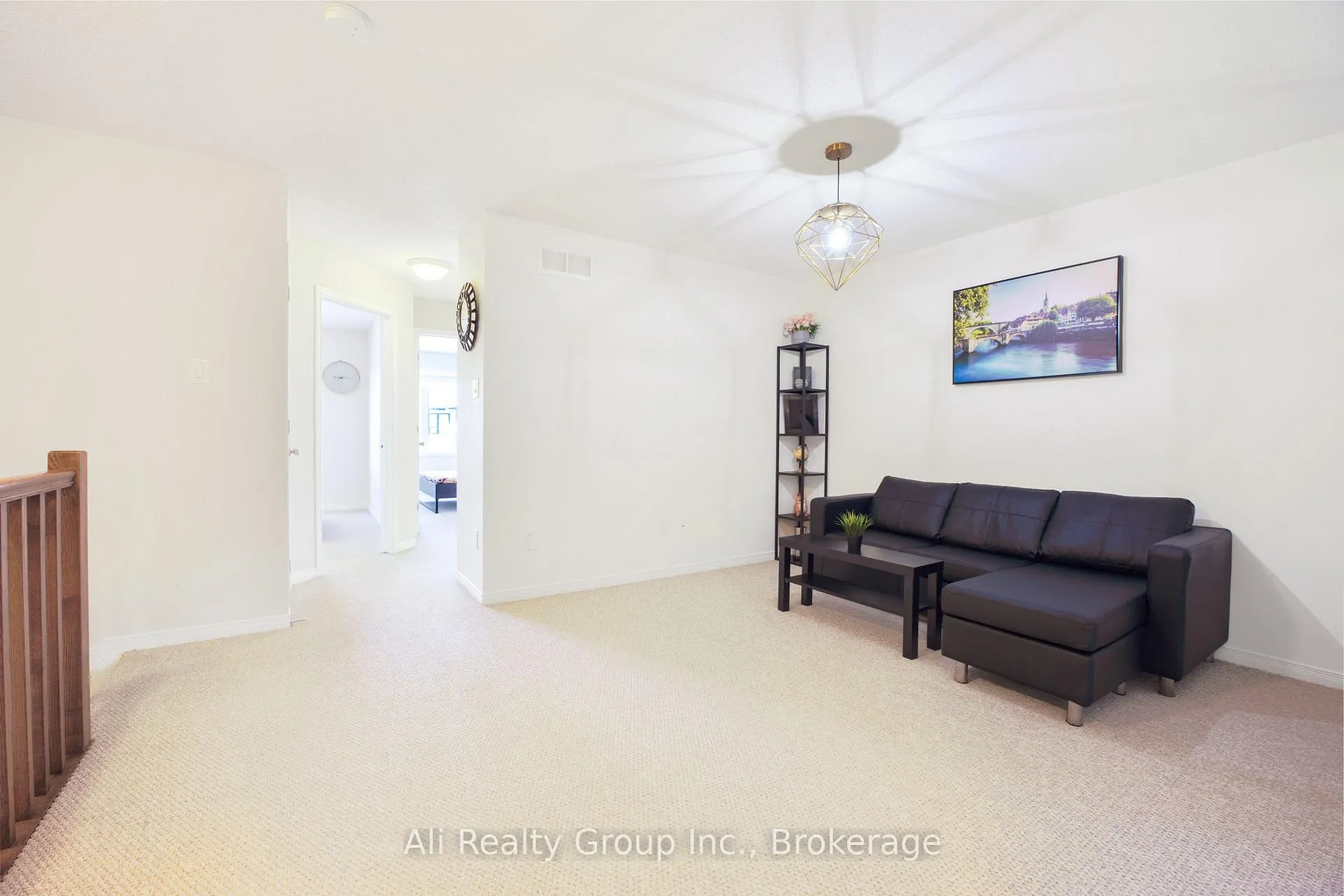 Photo 13 of 330 Nonius Street, Ottawa, Kanata - Emerald Meadows/Trailwest — HOMEH
