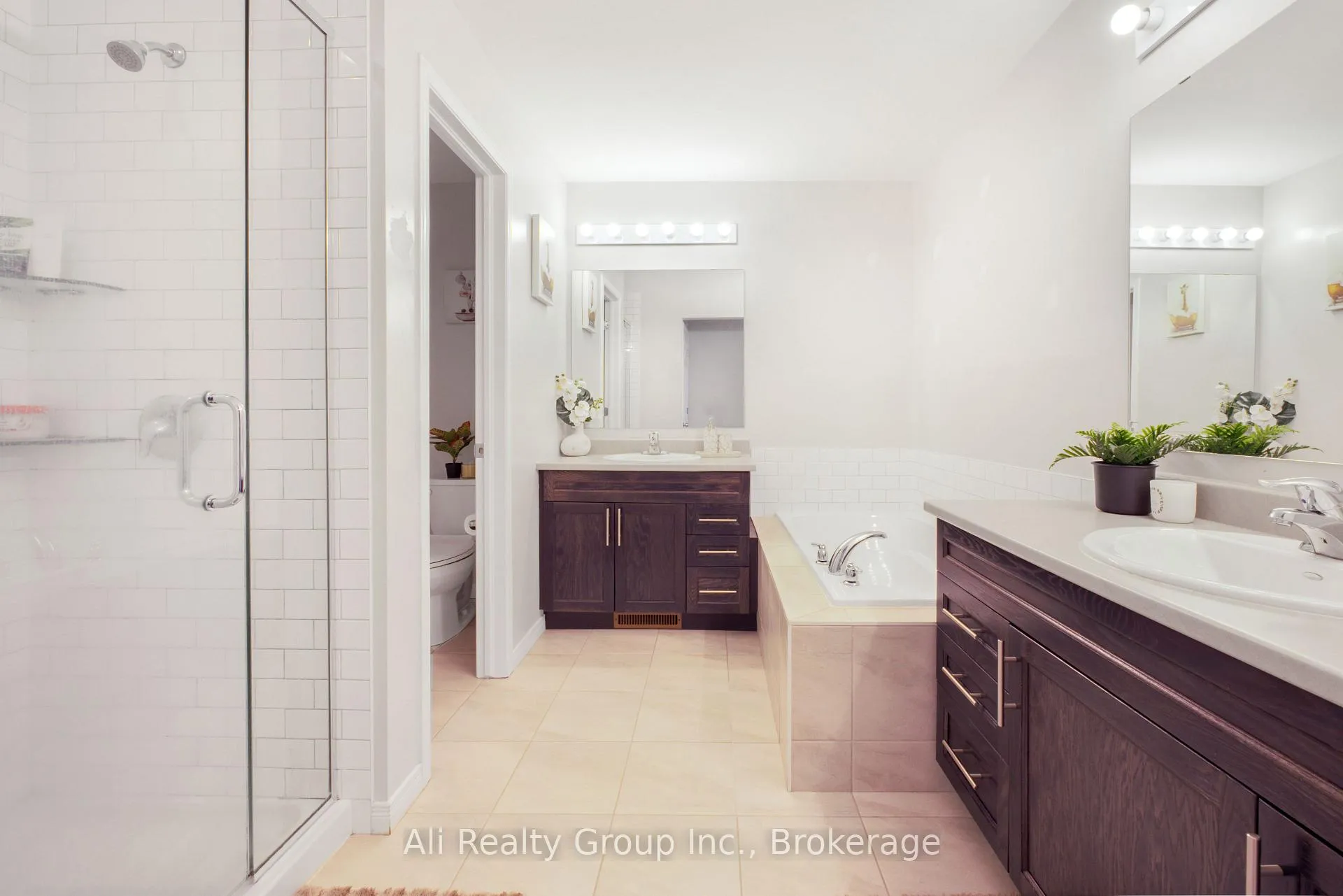Photo 16 of 330 Nonius Street, Ottawa, Kanata - Emerald Meadows/Trailwest — HOMEH