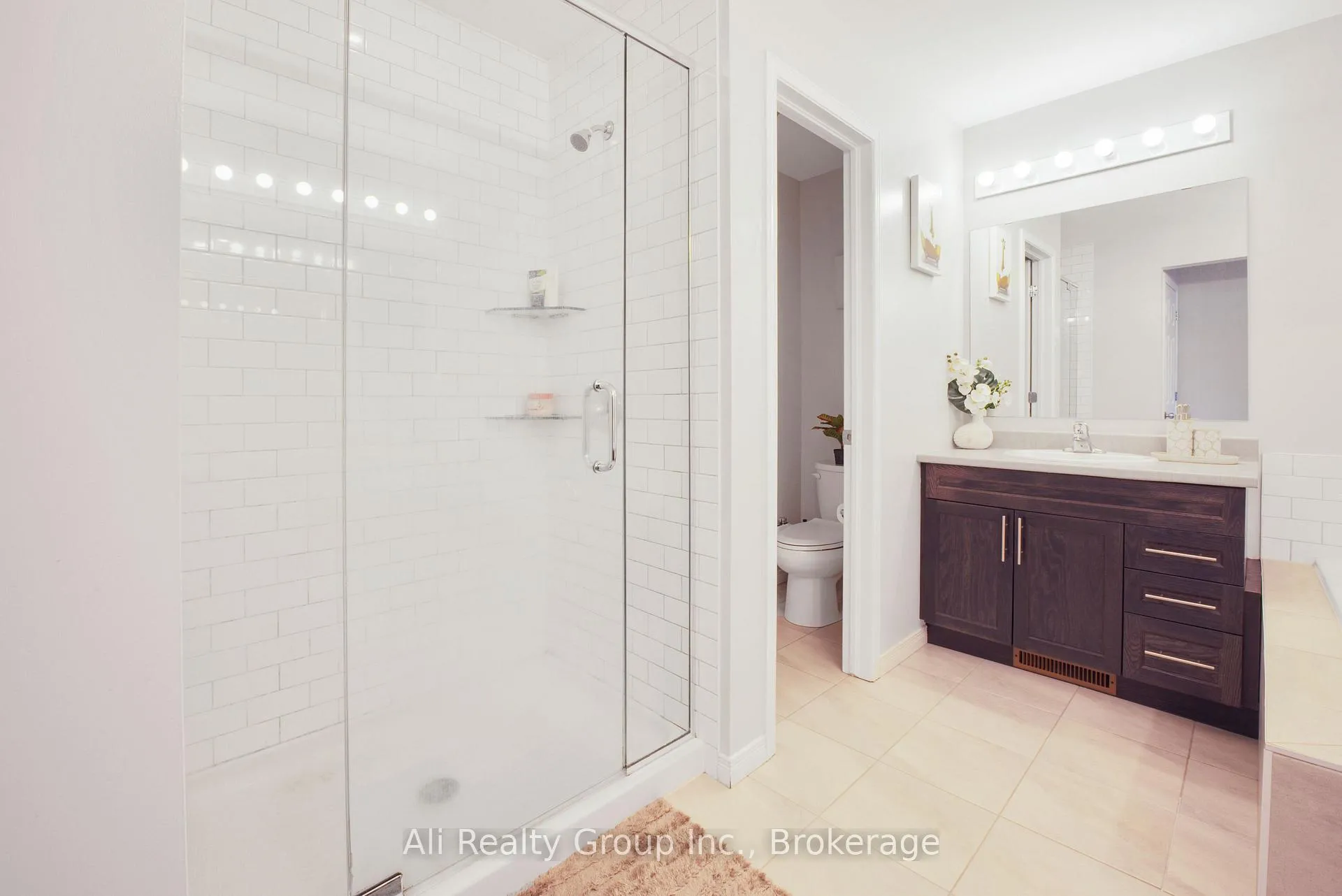 Photo 18 of 330 Nonius Street, Ottawa, Kanata - Emerald Meadows/Trailwest — HOMEH