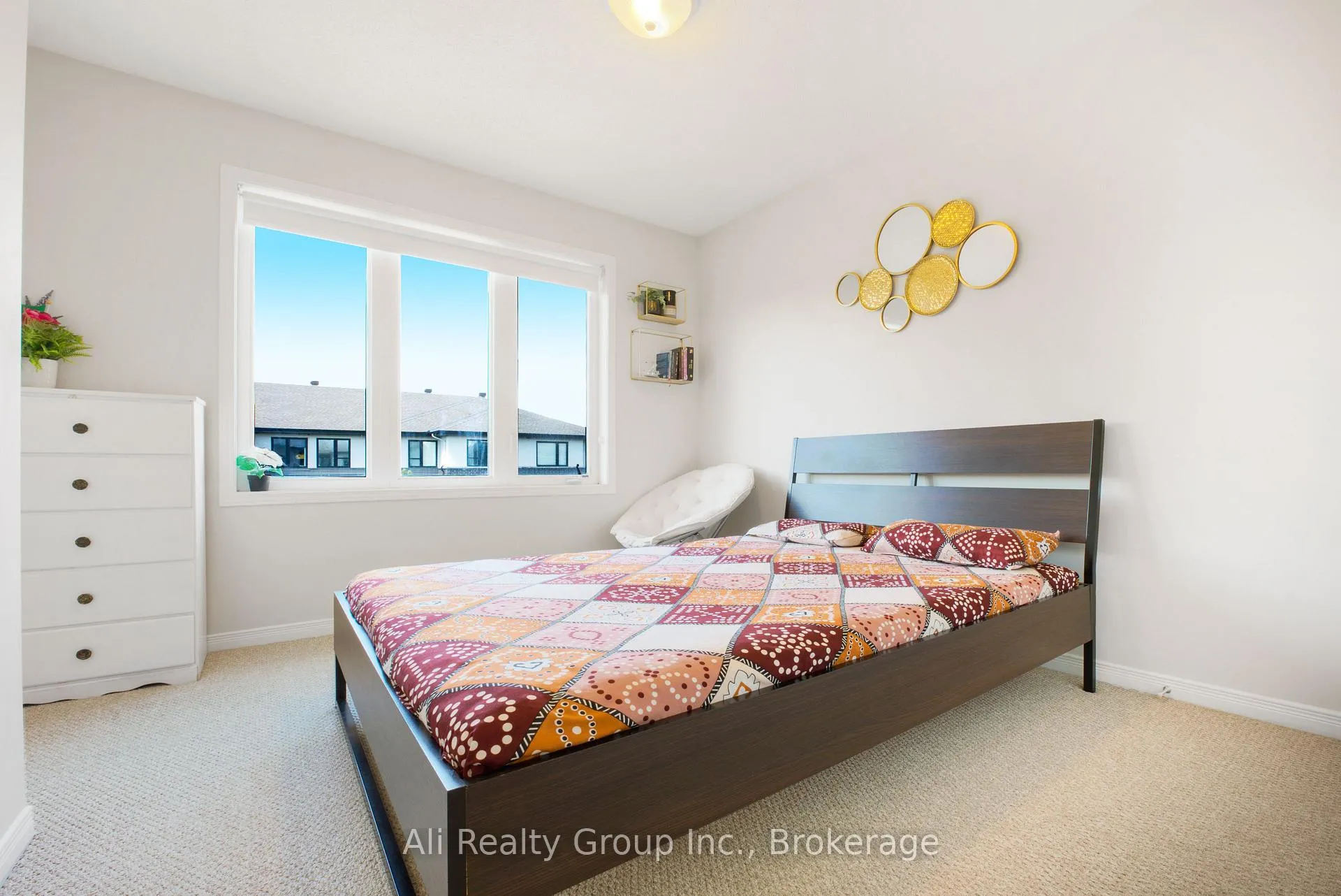 Photo 22 of 330 Nonius Street, Ottawa, Kanata - Emerald Meadows/Trailwest — HOMEH