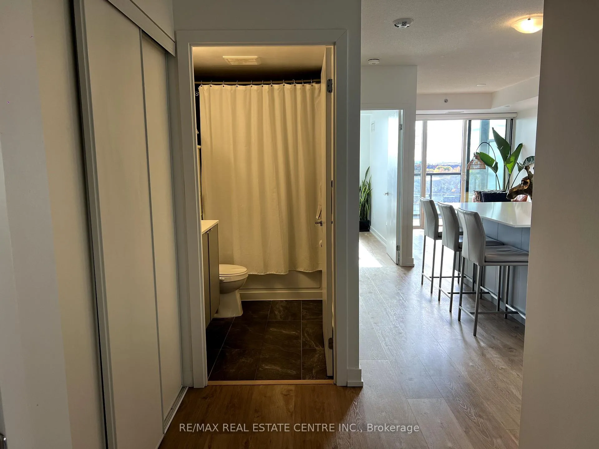 Photo 5 of Unit A703, 3210 Dakota Commons Circle, Burlington, Alton — HOMEH