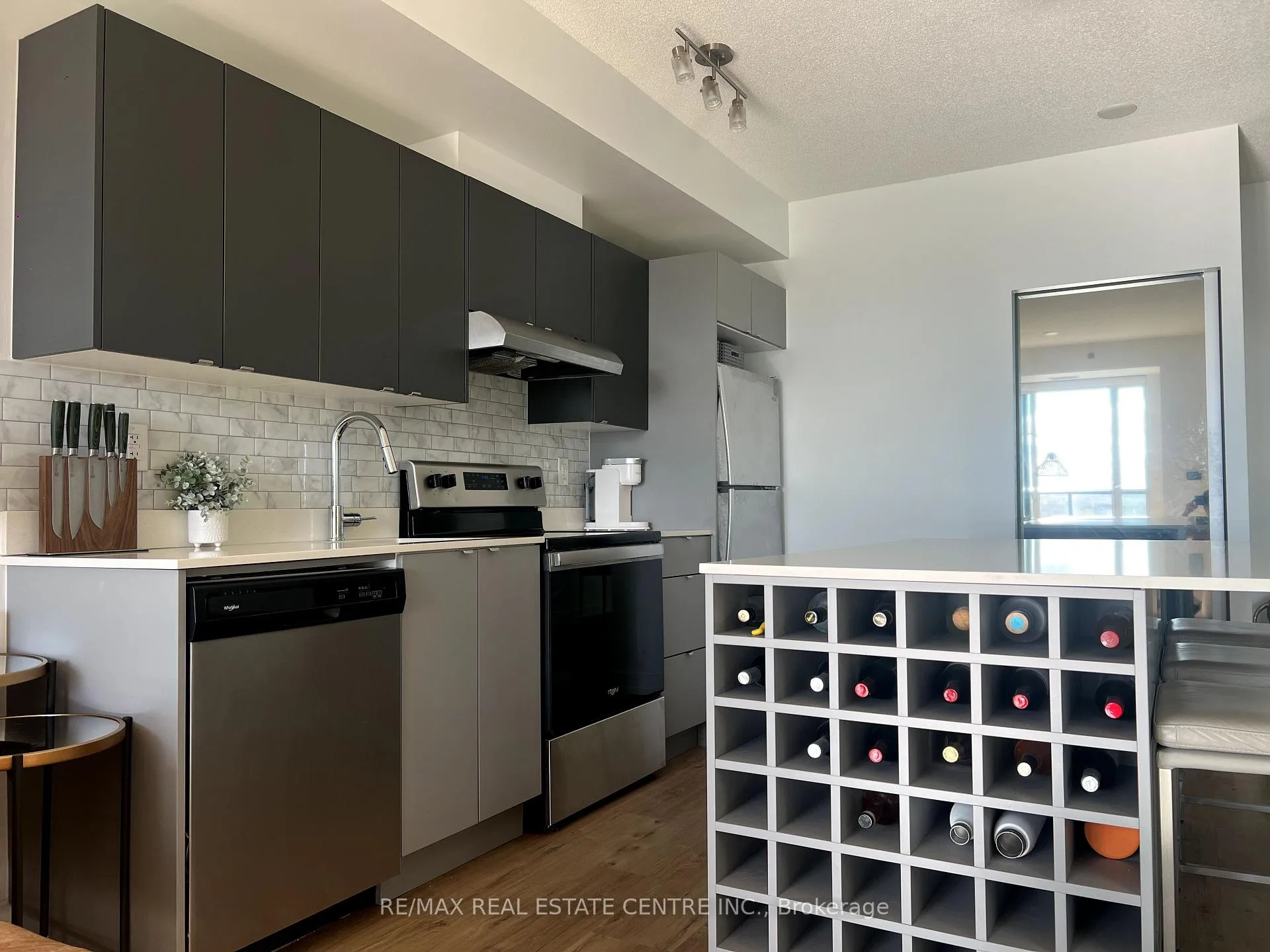 Photo 15 of Unit A703, 3210 Dakota Commons Circle, Burlington, Alton — HOMEH