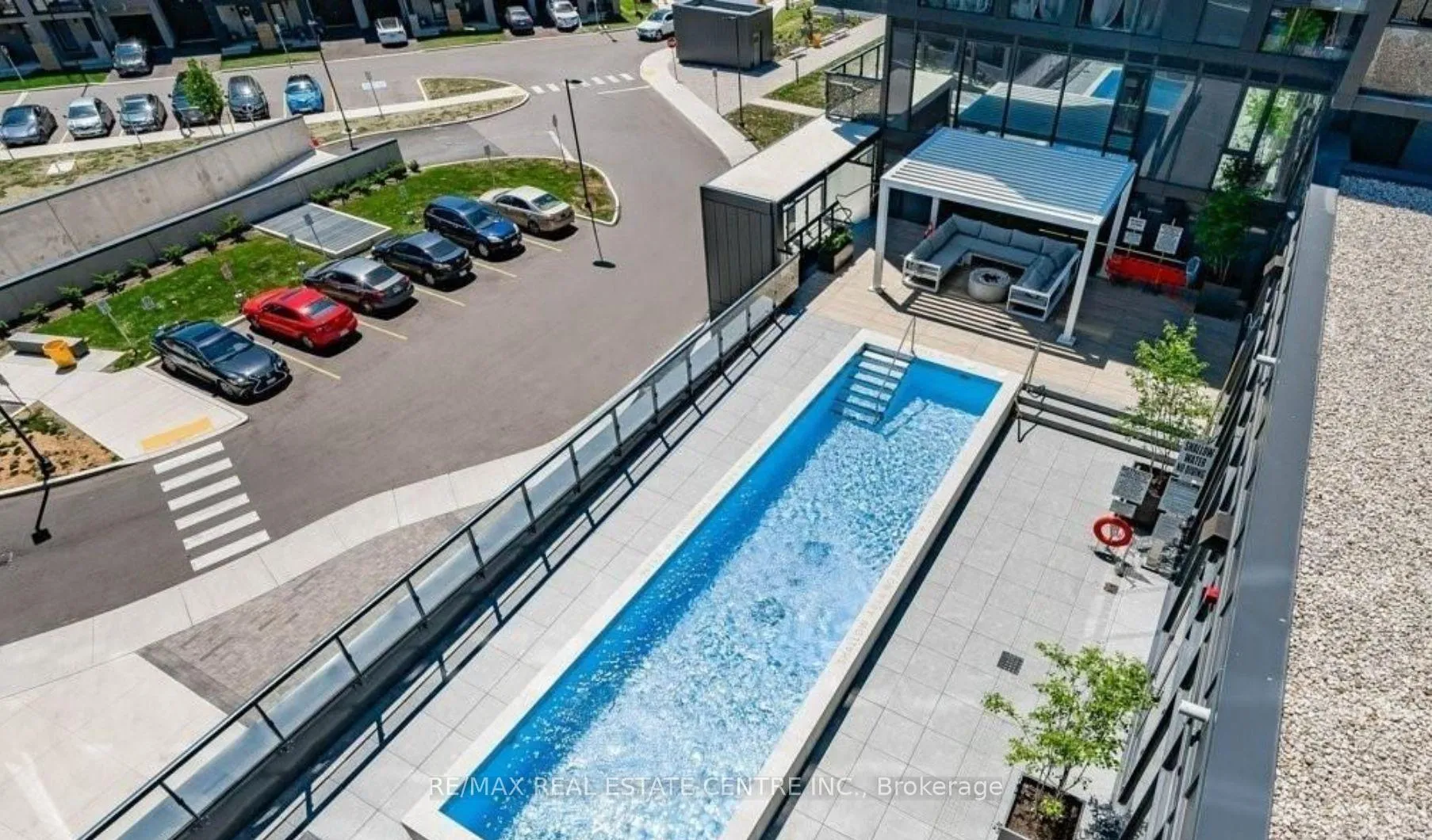 Photo 33 of Unit A703, 3210 Dakota Commons Circle, Burlington, Alton — HOMEH