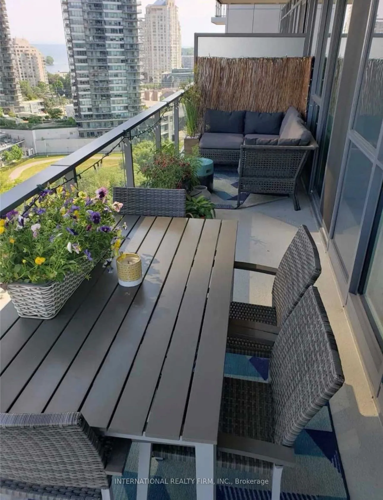 Photo 10 of Unit 1509, 10 Park Lawn Road, Etobicoke, Mimico — HOMEH
