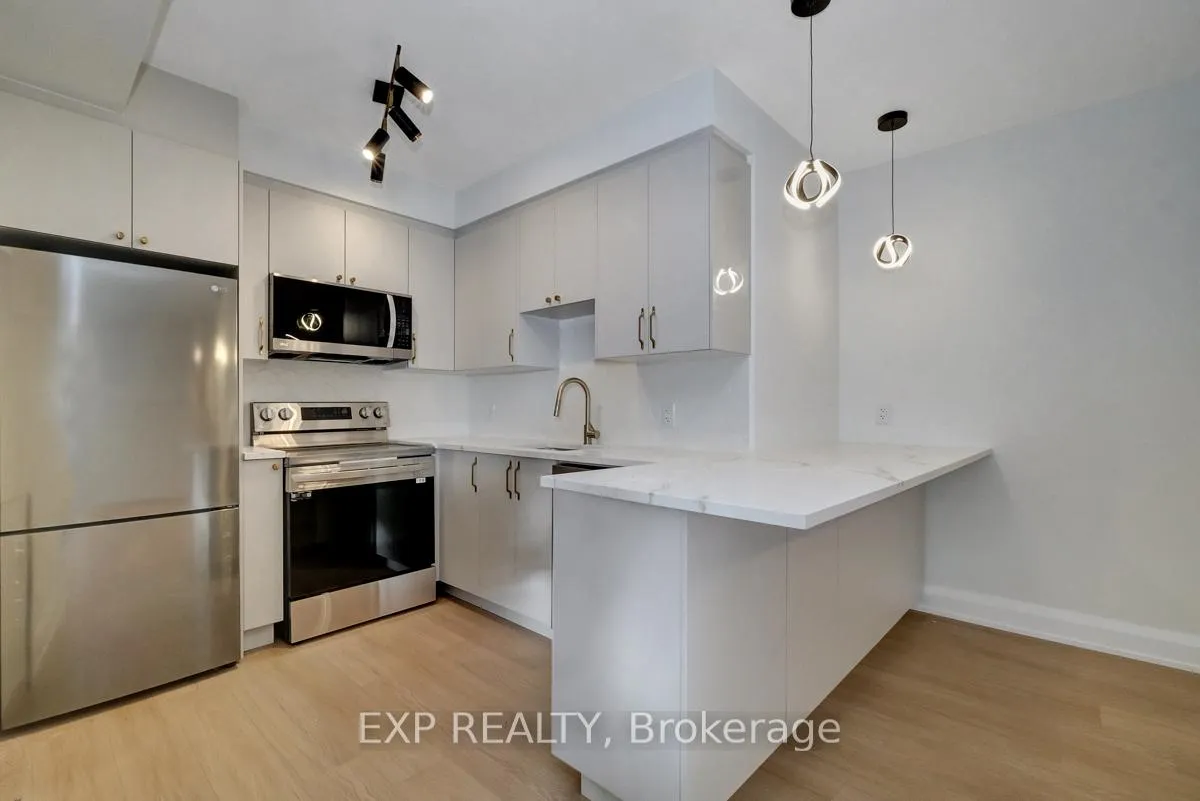 Photo 8 of Unit B, 533 Broadhead Avenue, Ottawa, Westboro/Hampton Park — HOMEH