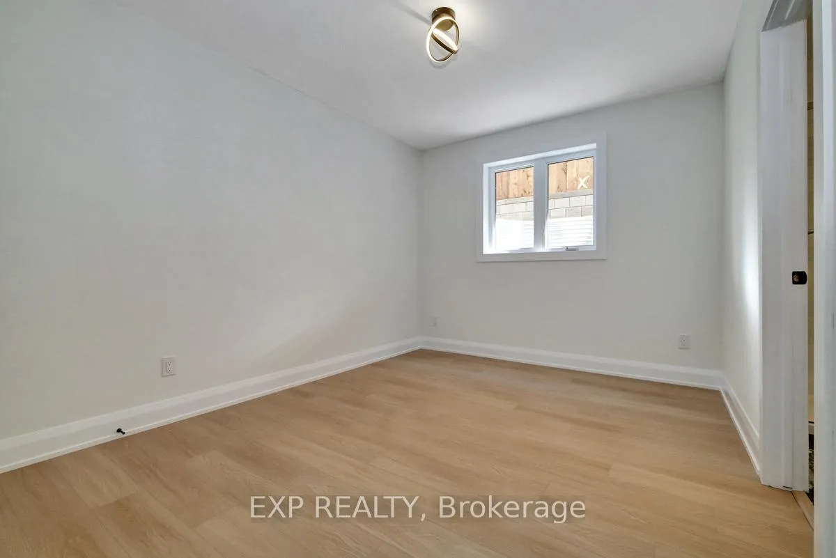Photo 12 of Unit B, 533 Broadhead Avenue, Ottawa, Westboro/Hampton Park — HOMEH