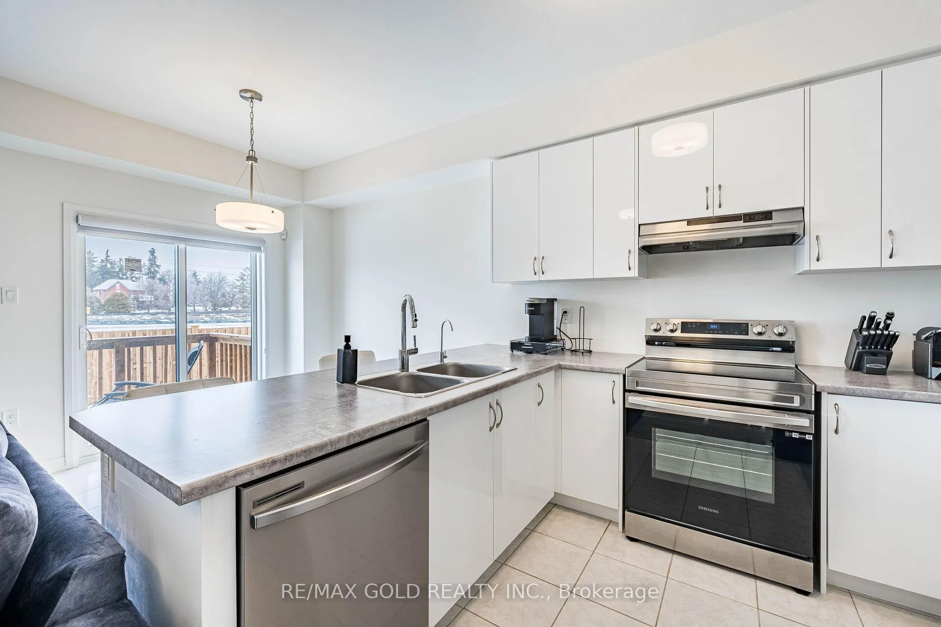 Photo 9 of 37 George Brier Drive, Brant, Paris — HOMEH