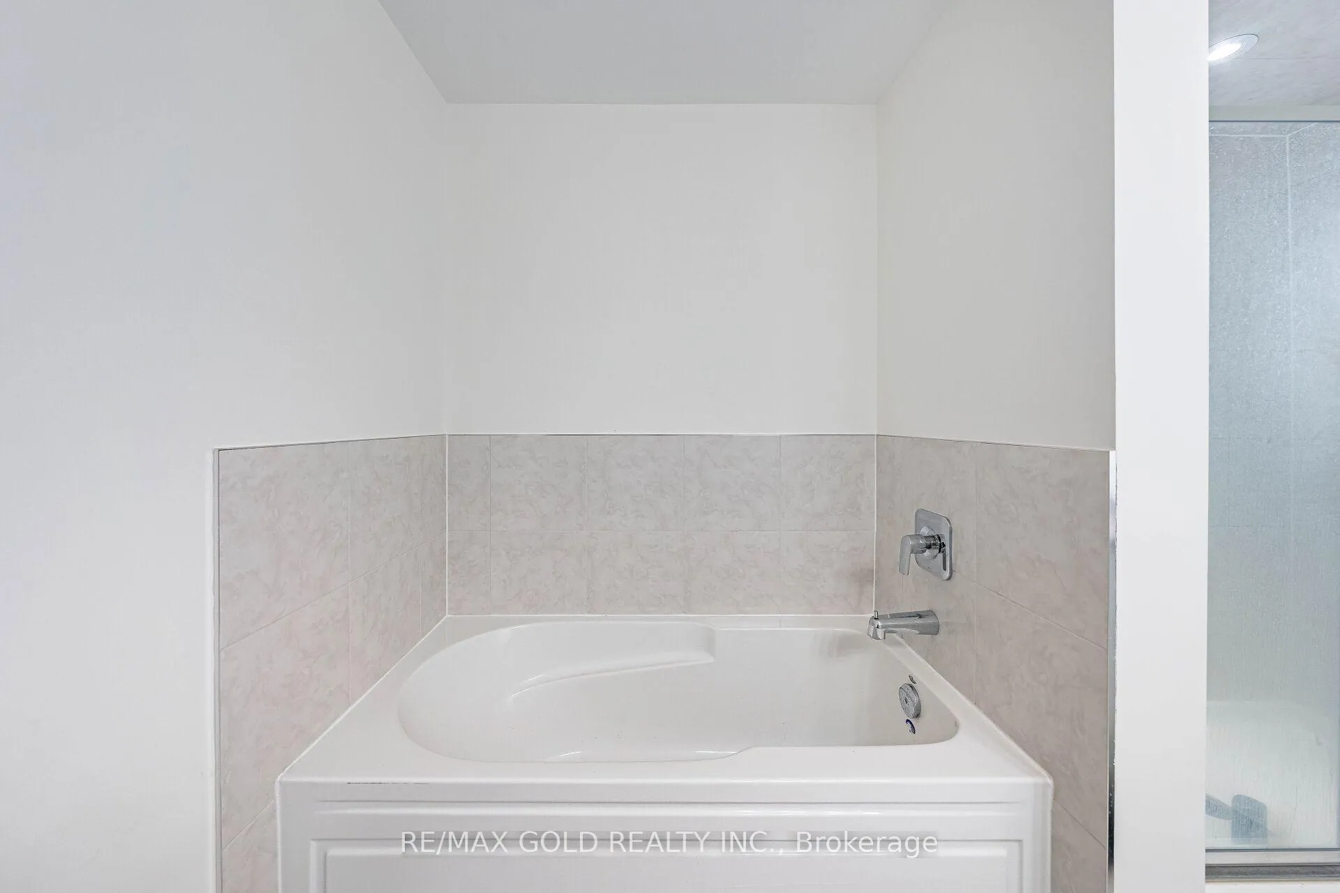 Photo 28 of 37 George Brier Drive, Brant, Paris — HOMEH