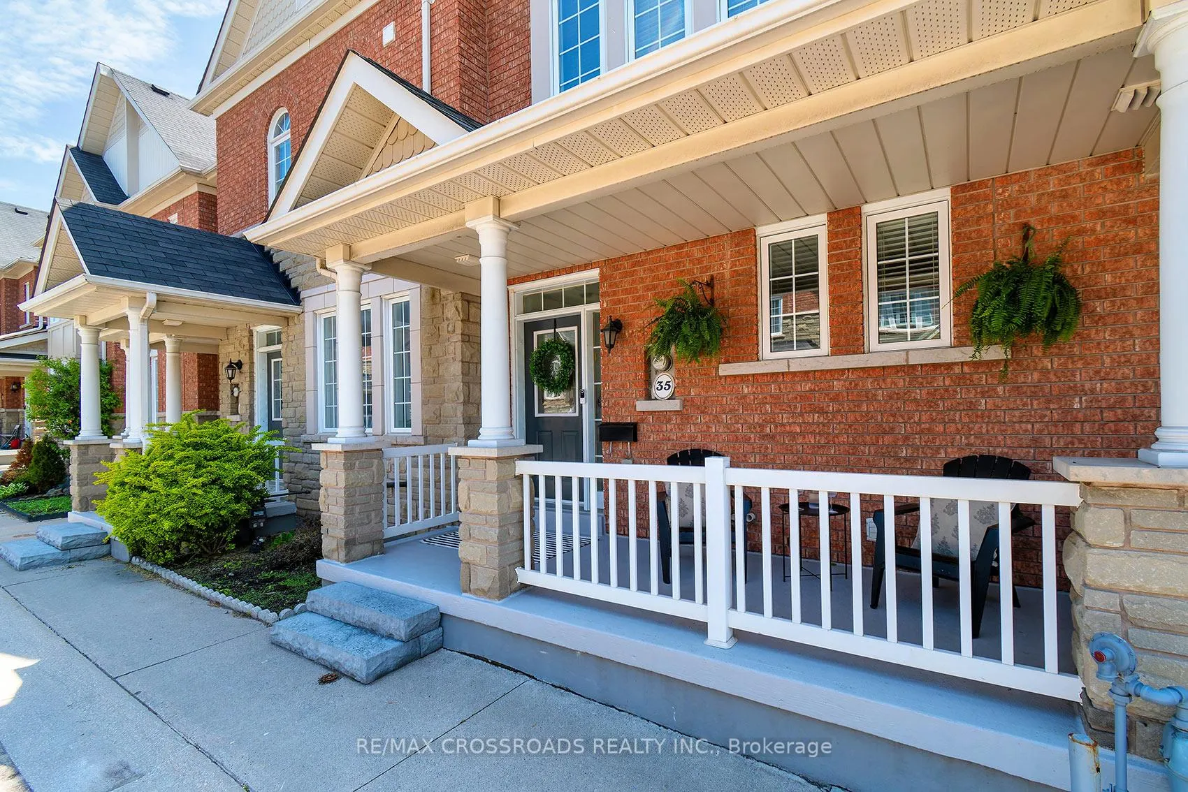 Photo 3 of 35 Torr Lane, Ajax, Central — HOMEH