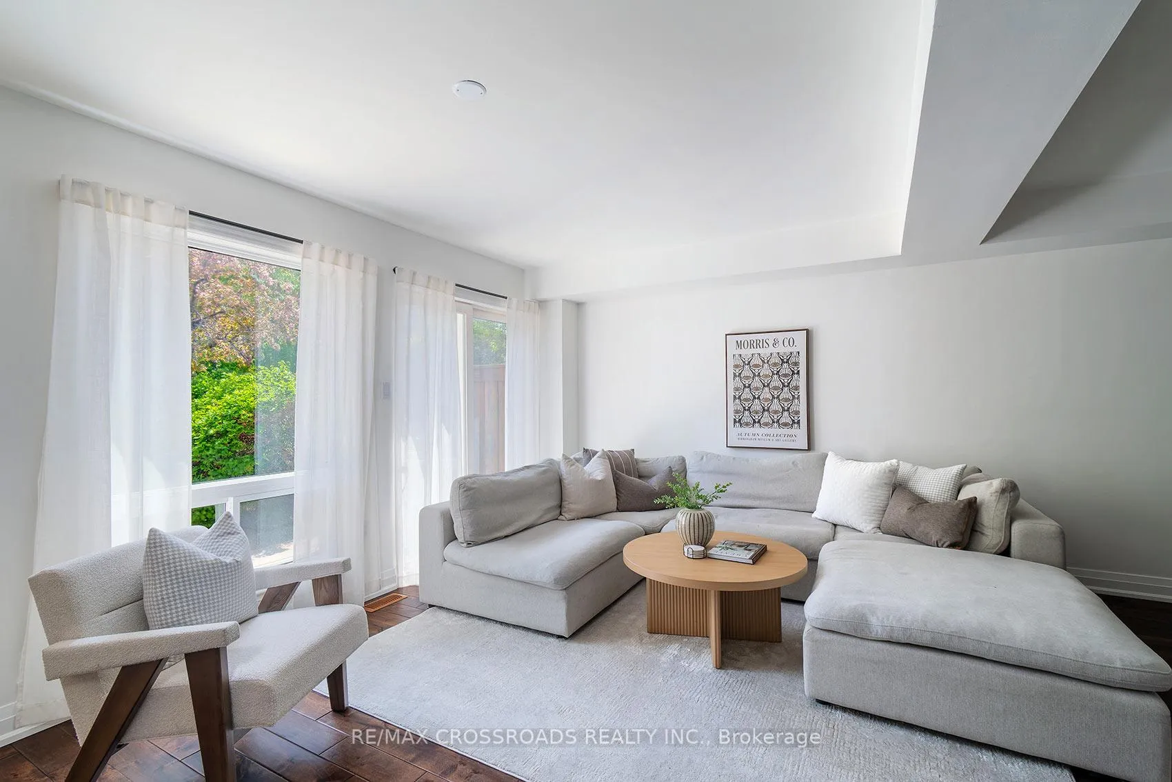 Photo 6 of 35 Torr Lane, Ajax, Central — HOMEH