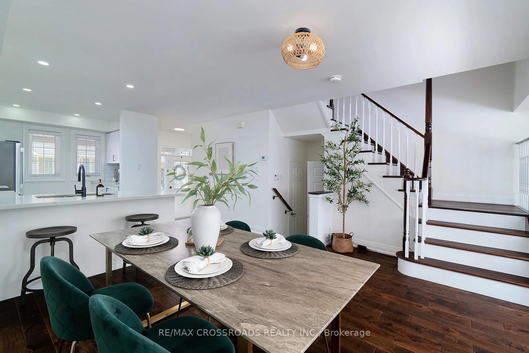 Photo 15 of 35 Torr Lane, Ajax, Central — HOMEH