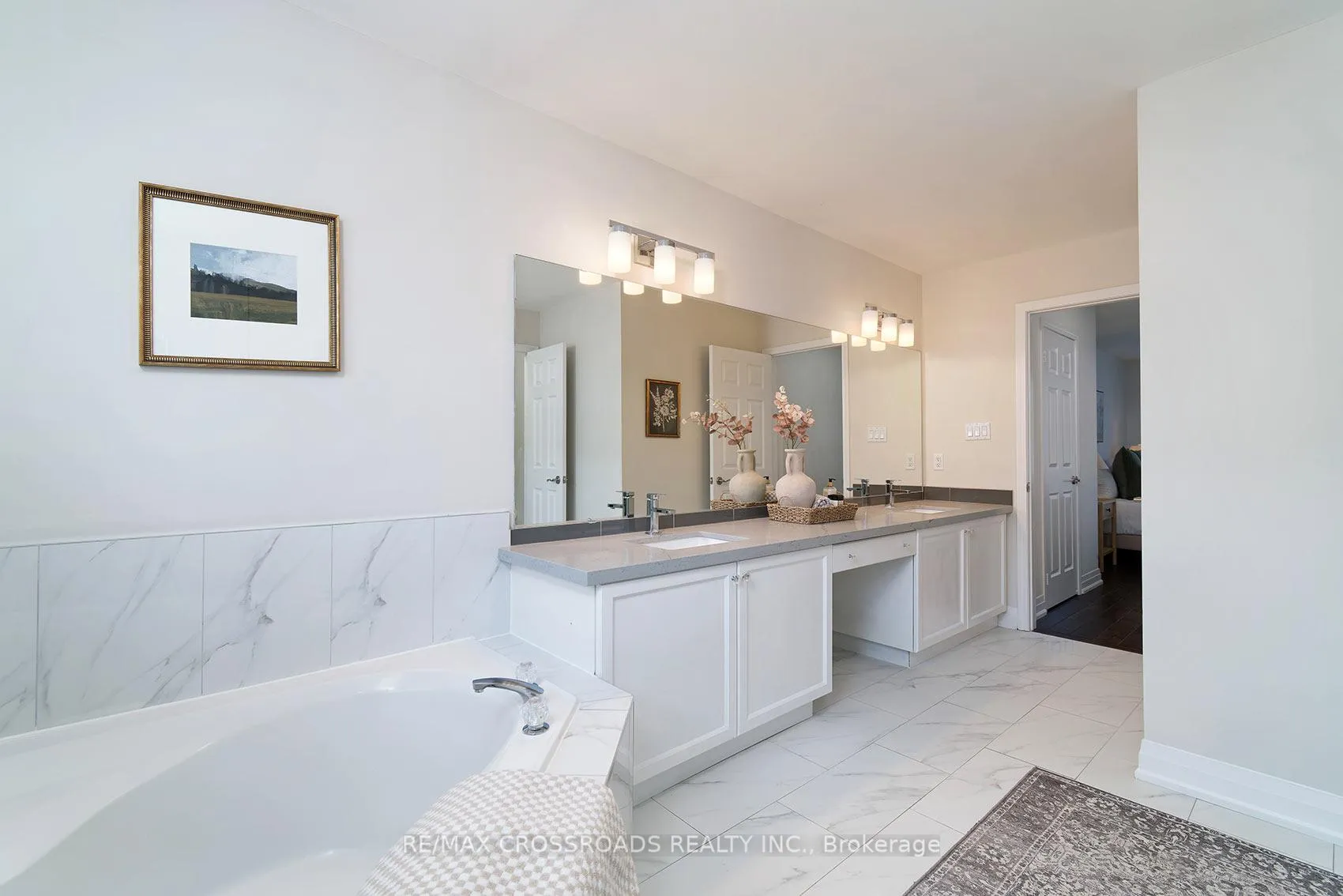 Photo 21 of 35 Torr Lane, Ajax, Central — HOMEH
