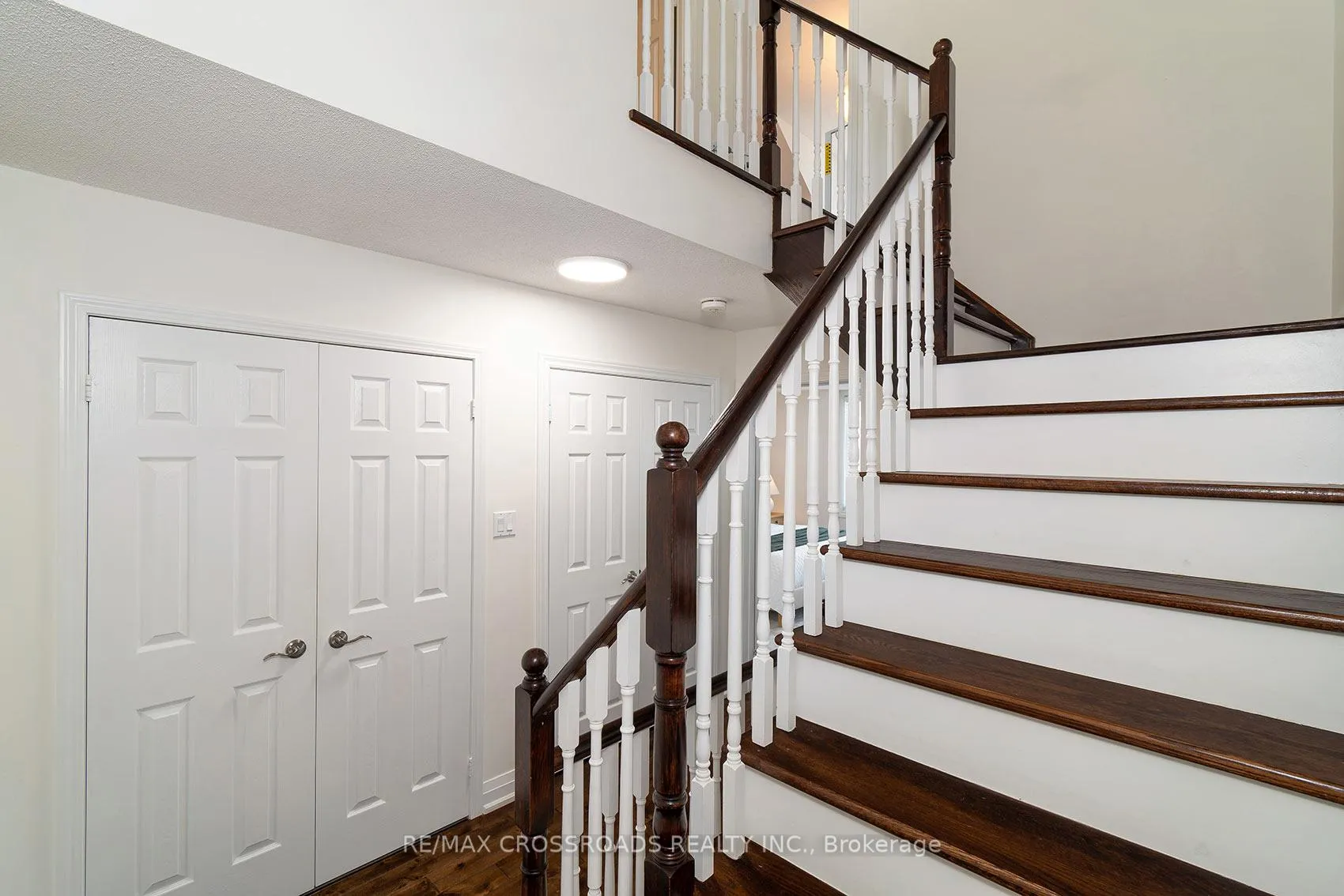 Photo 25 of 35 Torr Lane, Ajax, Central — HOMEH