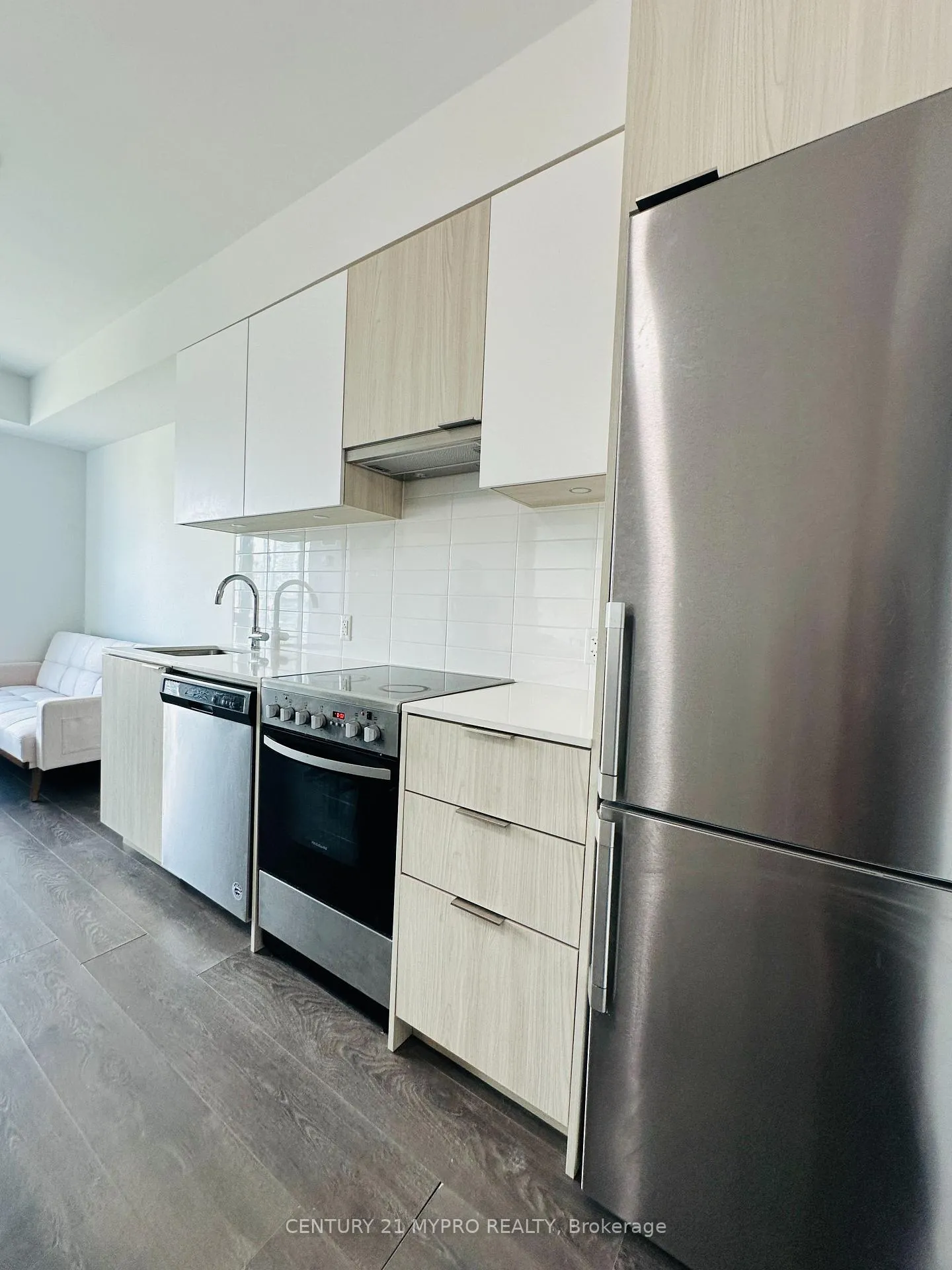 Photo 3 of Unit 2009, 203 College Street, Toronto, Kensington-Chinatown — HOMEH