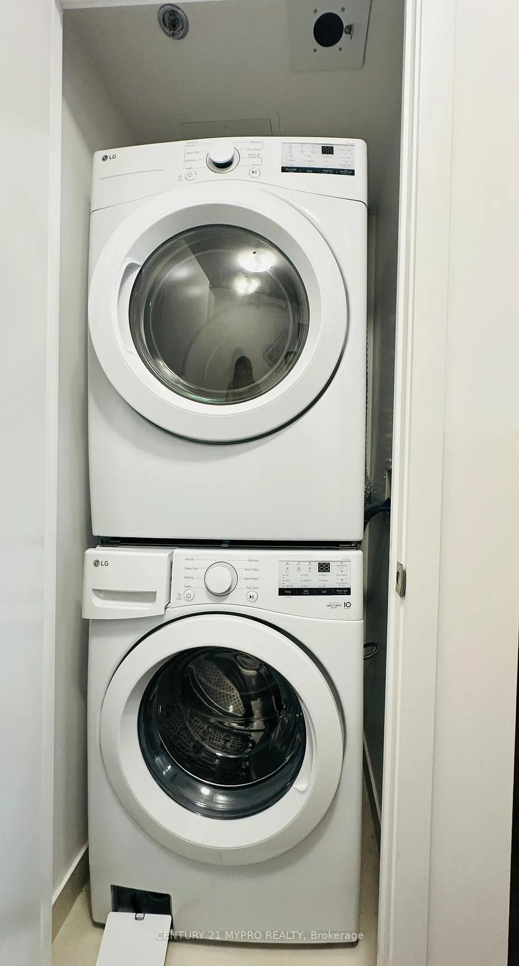 Photo 15 of Unit 2009, 203 College Street, Toronto, Kensington-Chinatown — HOMEH