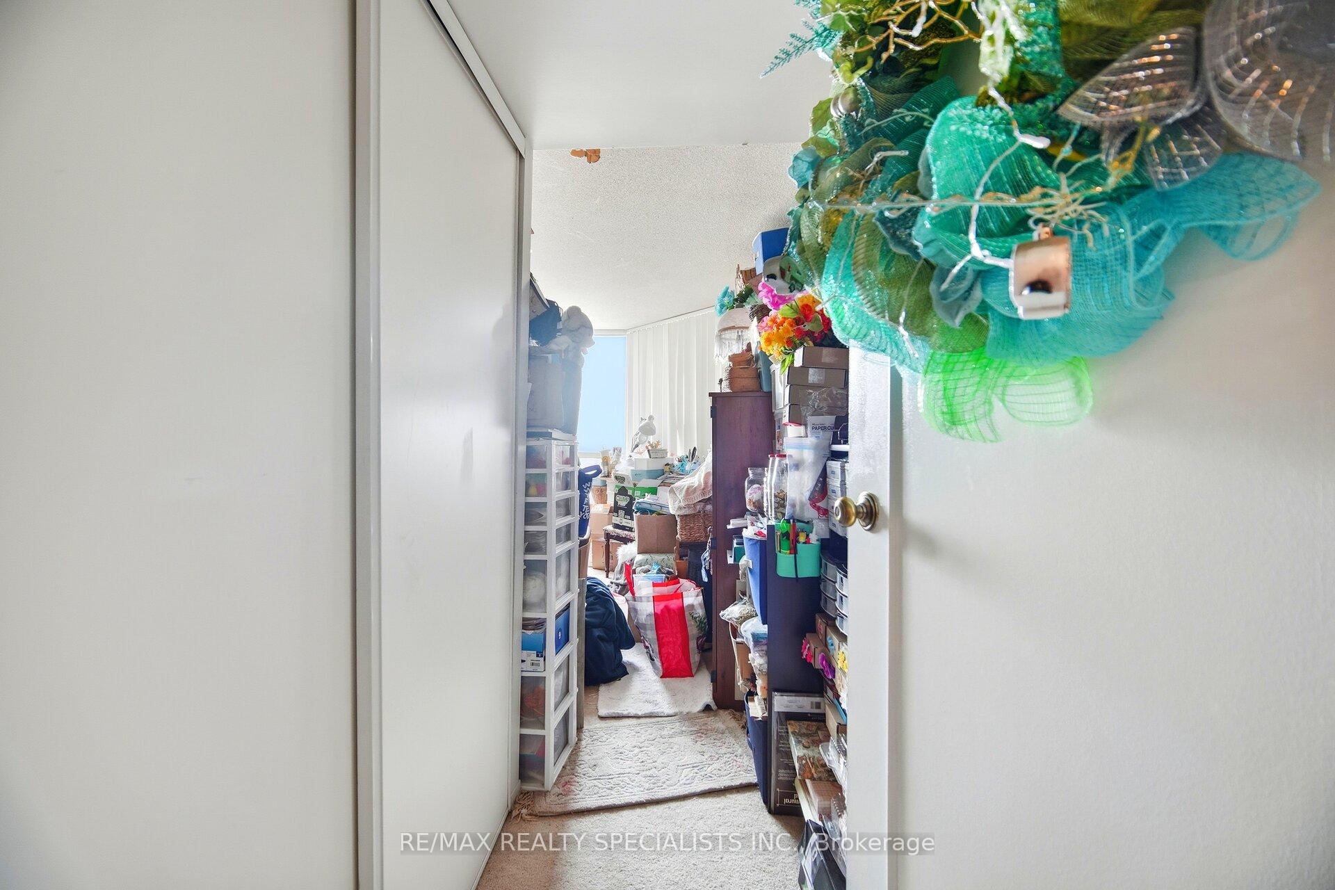 Photo 22 of Unit 805, 5 Rowntree Road N, Etobicoke, Mount Olive-Silverstone-Jamestown — HOMEH