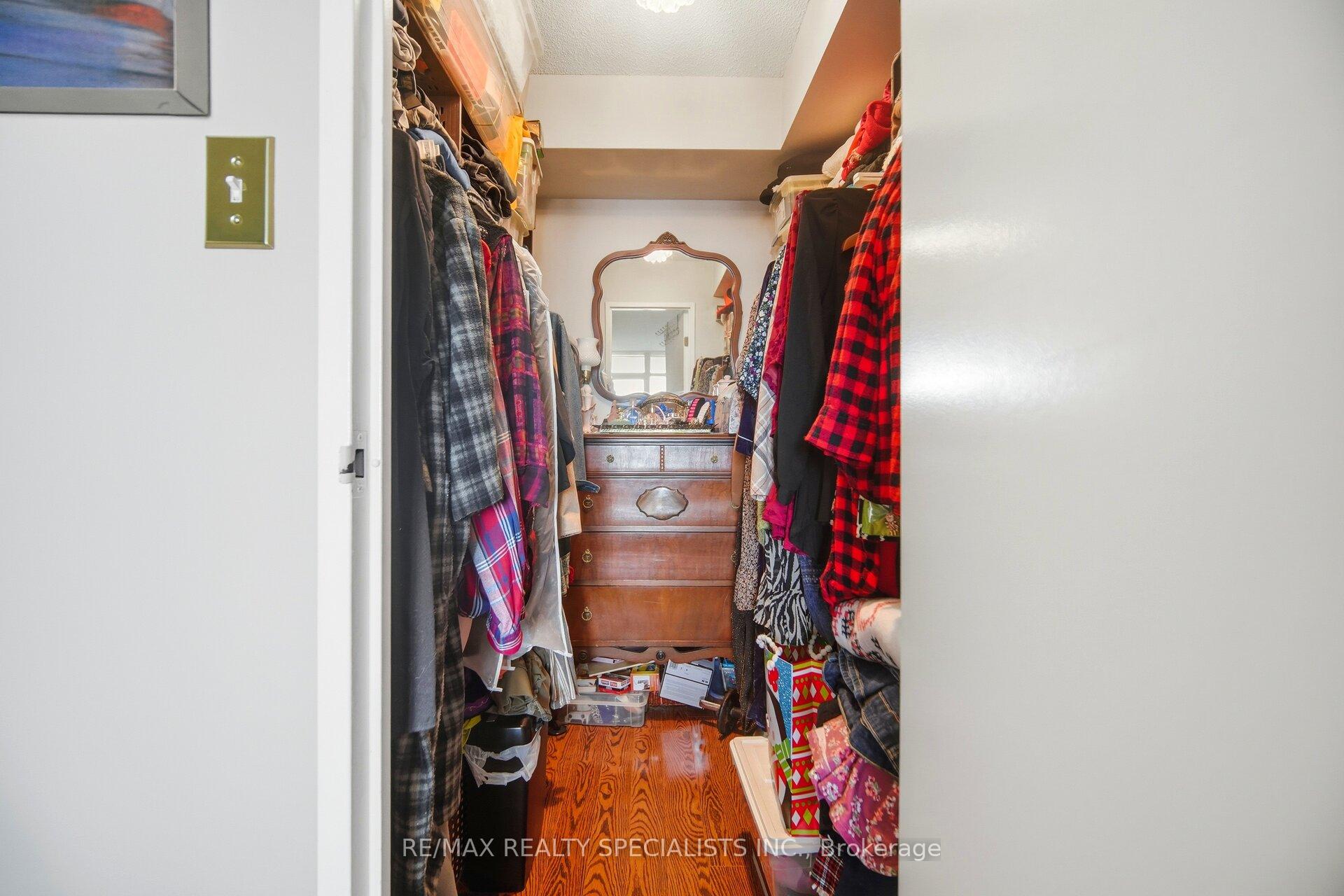 Photo 28 of Unit 805, 5 Rowntree Road N, Etobicoke, Mount Olive-Silverstone-Jamestown — HOMEH