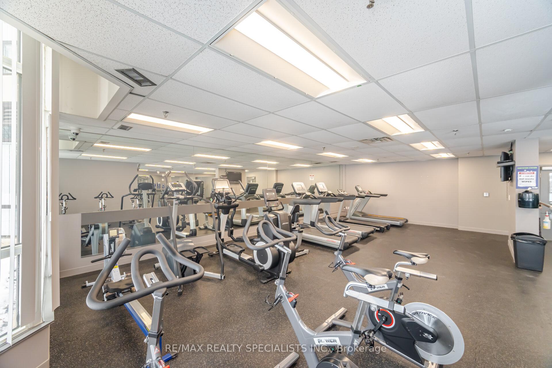 Photo 39 of Unit 805, 5 Rowntree Road N, Etobicoke, Mount Olive-Silverstone-Jamestown — HOMEH