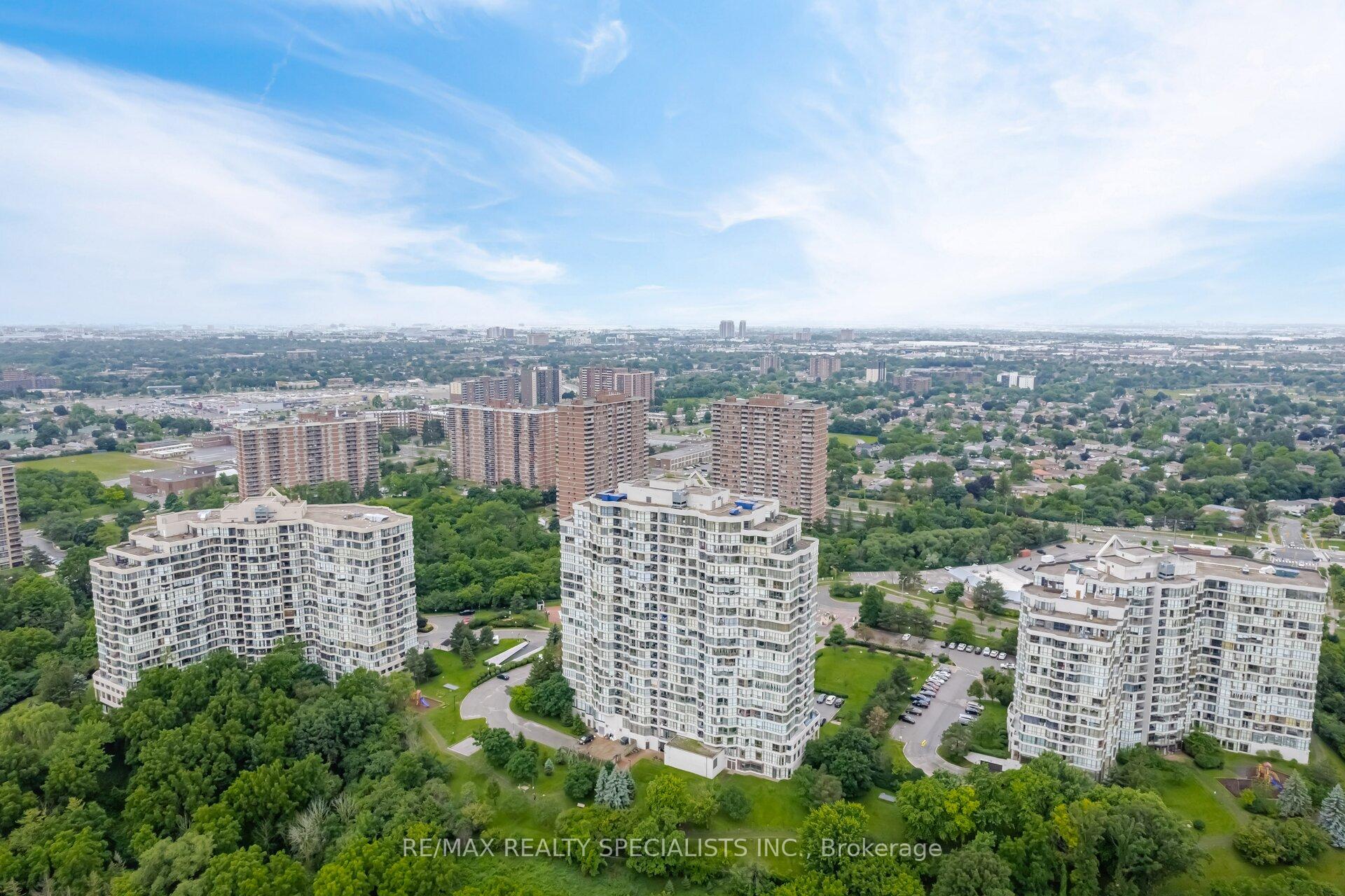 Photo 46 of Unit 805, 5 Rowntree Road N, Etobicoke, Mount Olive-Silverstone-Jamestown — HOMEH