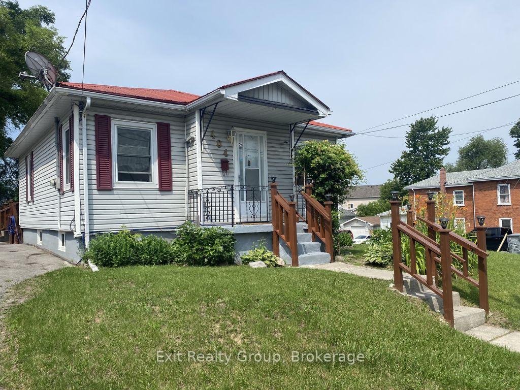 Photo 8 of 404 Bleecker Avenue, Belleville, Belleville Ward — HOMEH