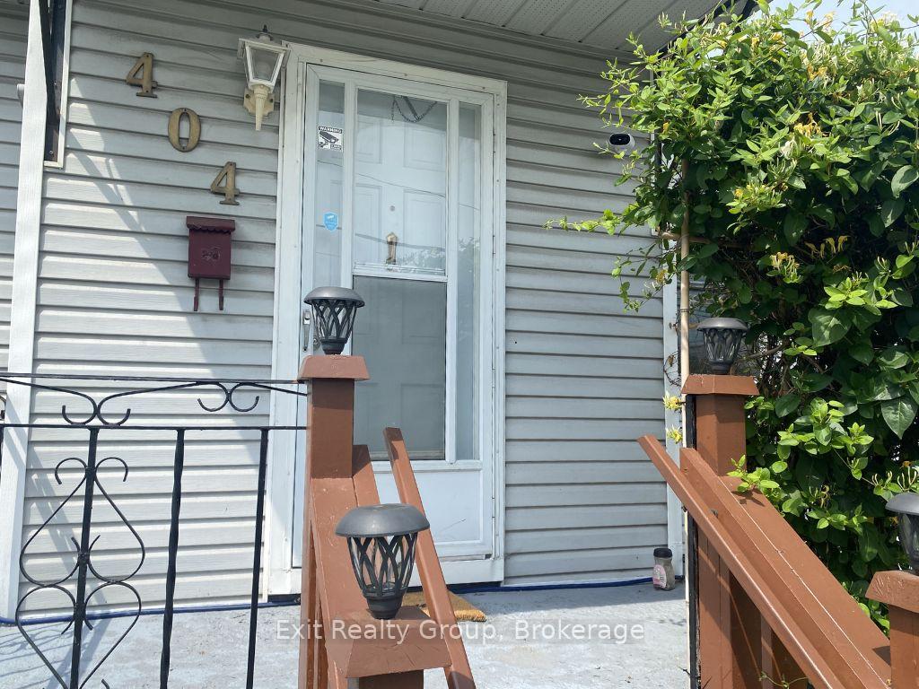 Photo 10 of 404 Bleecker Avenue, Belleville, Belleville Ward — HOMEH