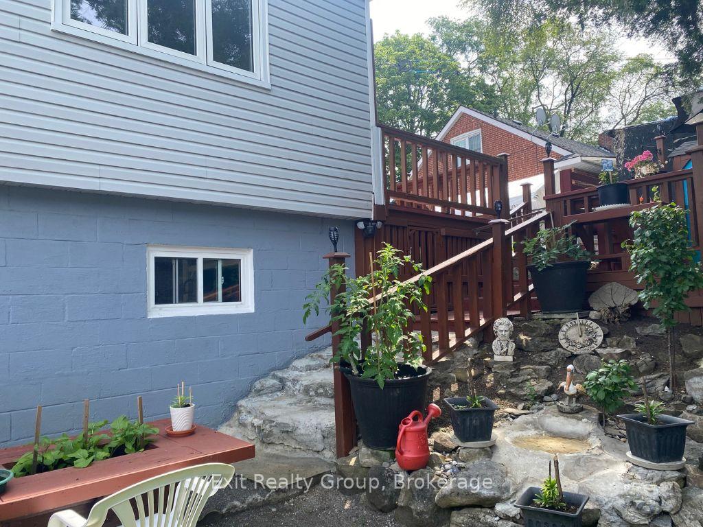 Photo 18 of 404 Bleecker Avenue, Belleville, Belleville Ward — HOMEH