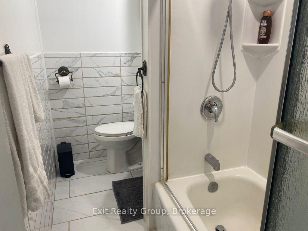 Photo 37 of 404 Bleecker Avenue, Belleville, Belleville Ward — HOMEH