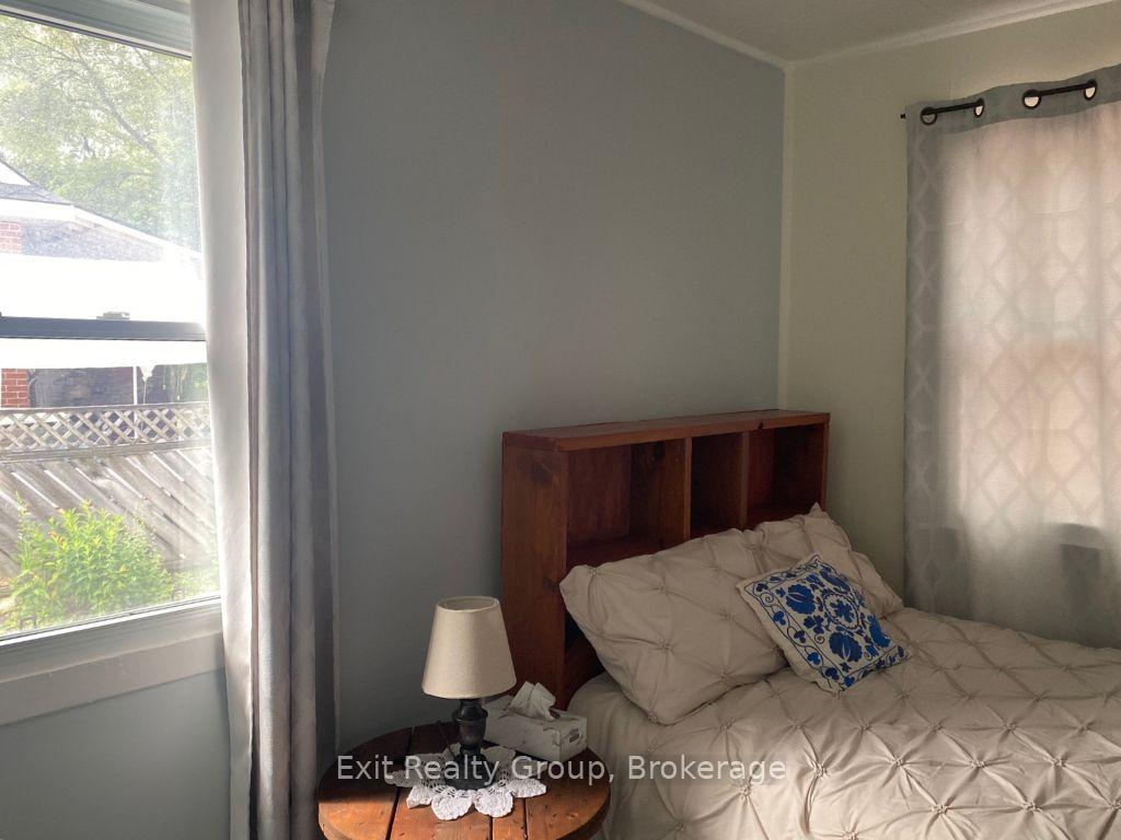 Photo 44 of 404 Bleecker Avenue, Belleville, Belleville Ward — HOMEH