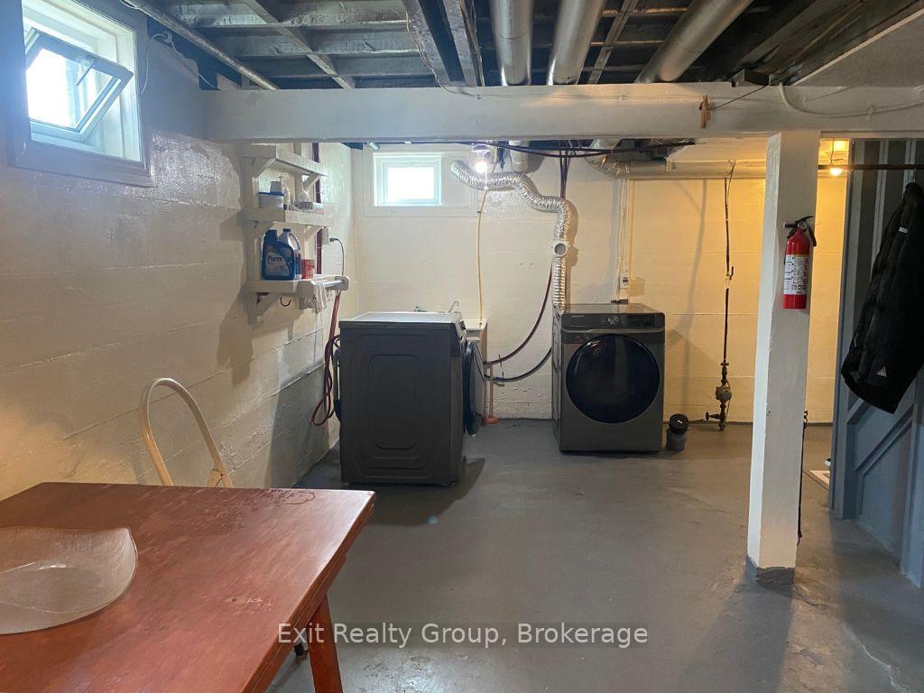 Photo 54 of 404 Bleecker Avenue, Belleville, Belleville Ward — HOMEH