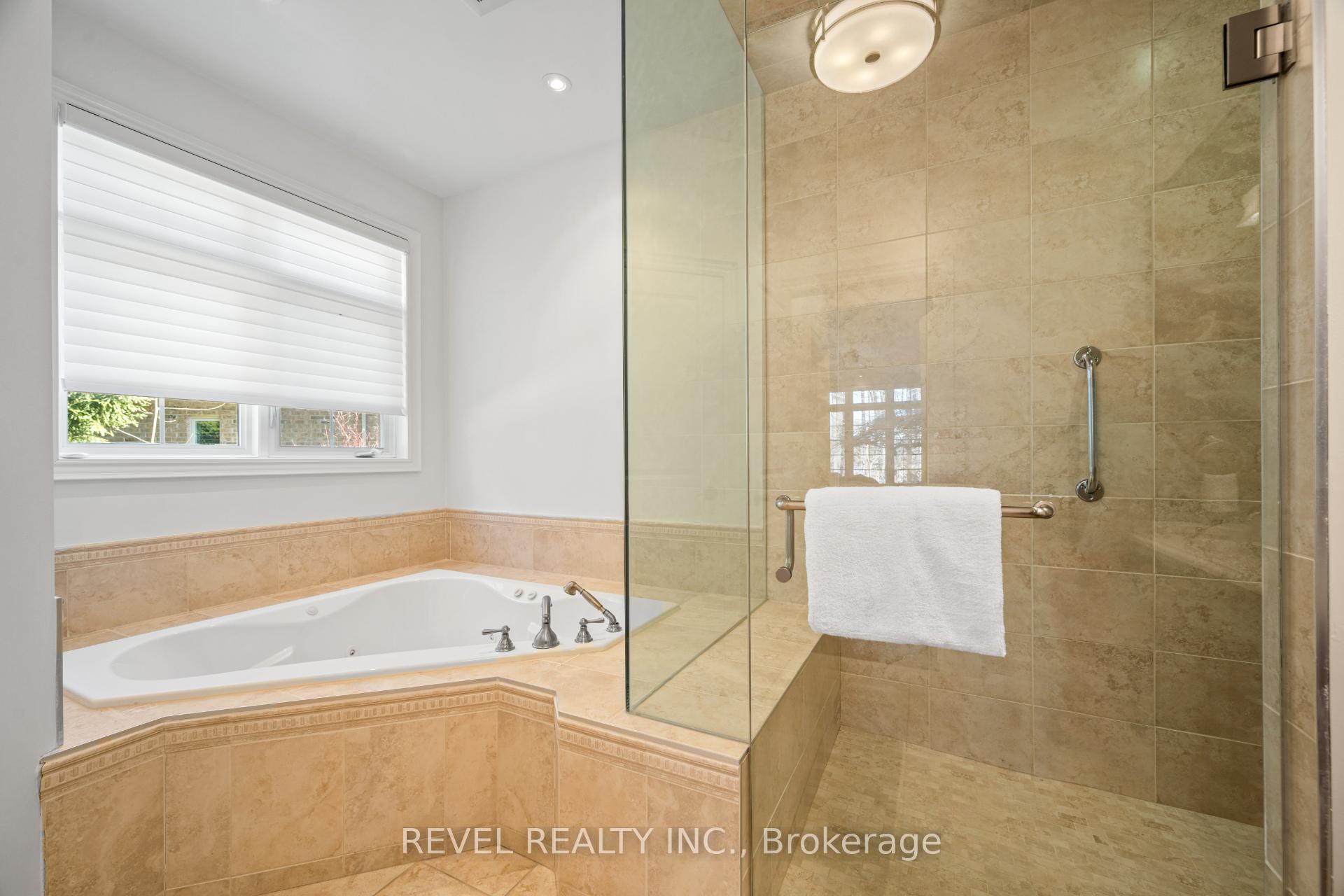Photo 16 of 15 Mansfield Drive, Pelham, Fenwick — HOMEH