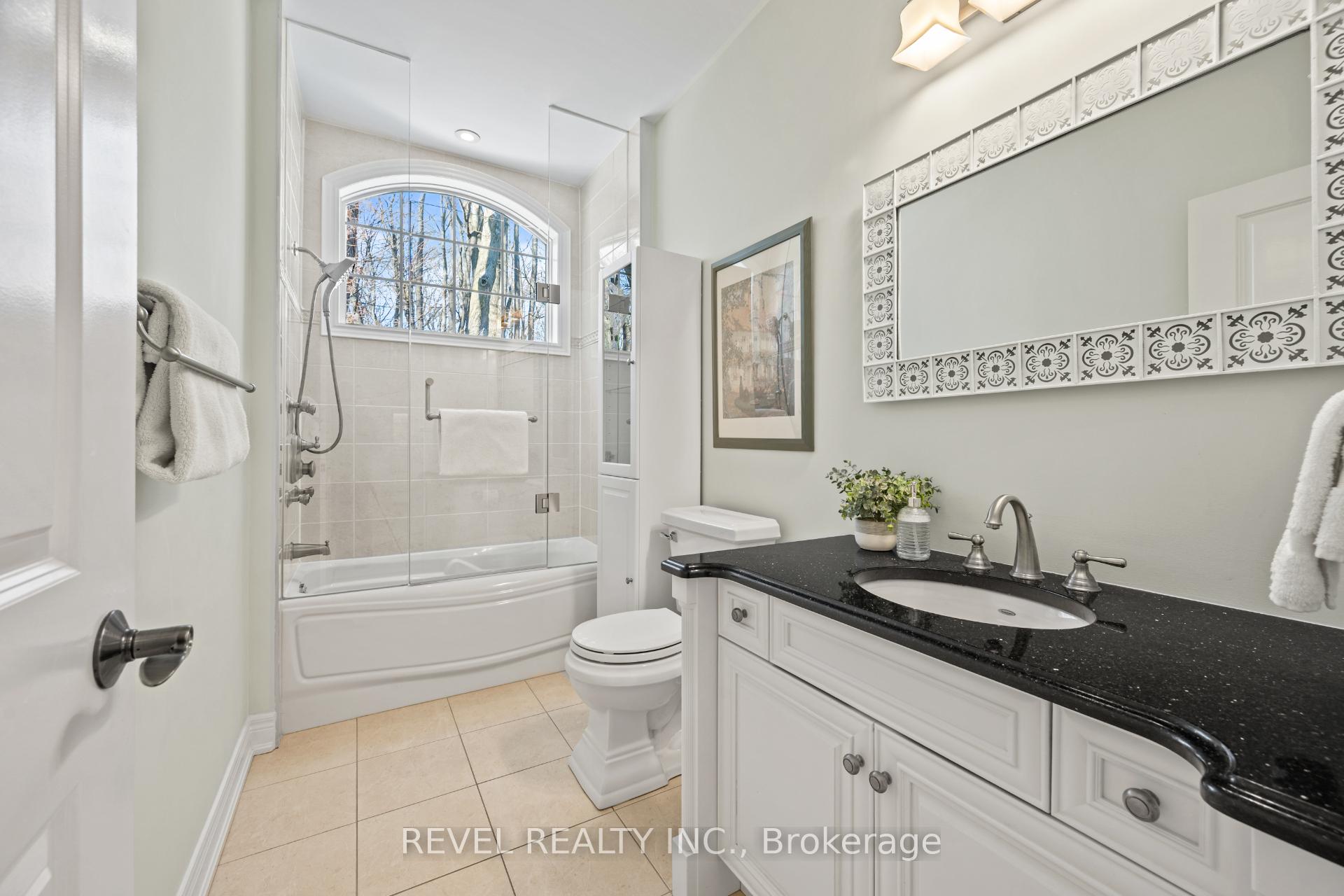 Photo 20 of 15 Mansfield Drive, Pelham, Fenwick — HOMEH