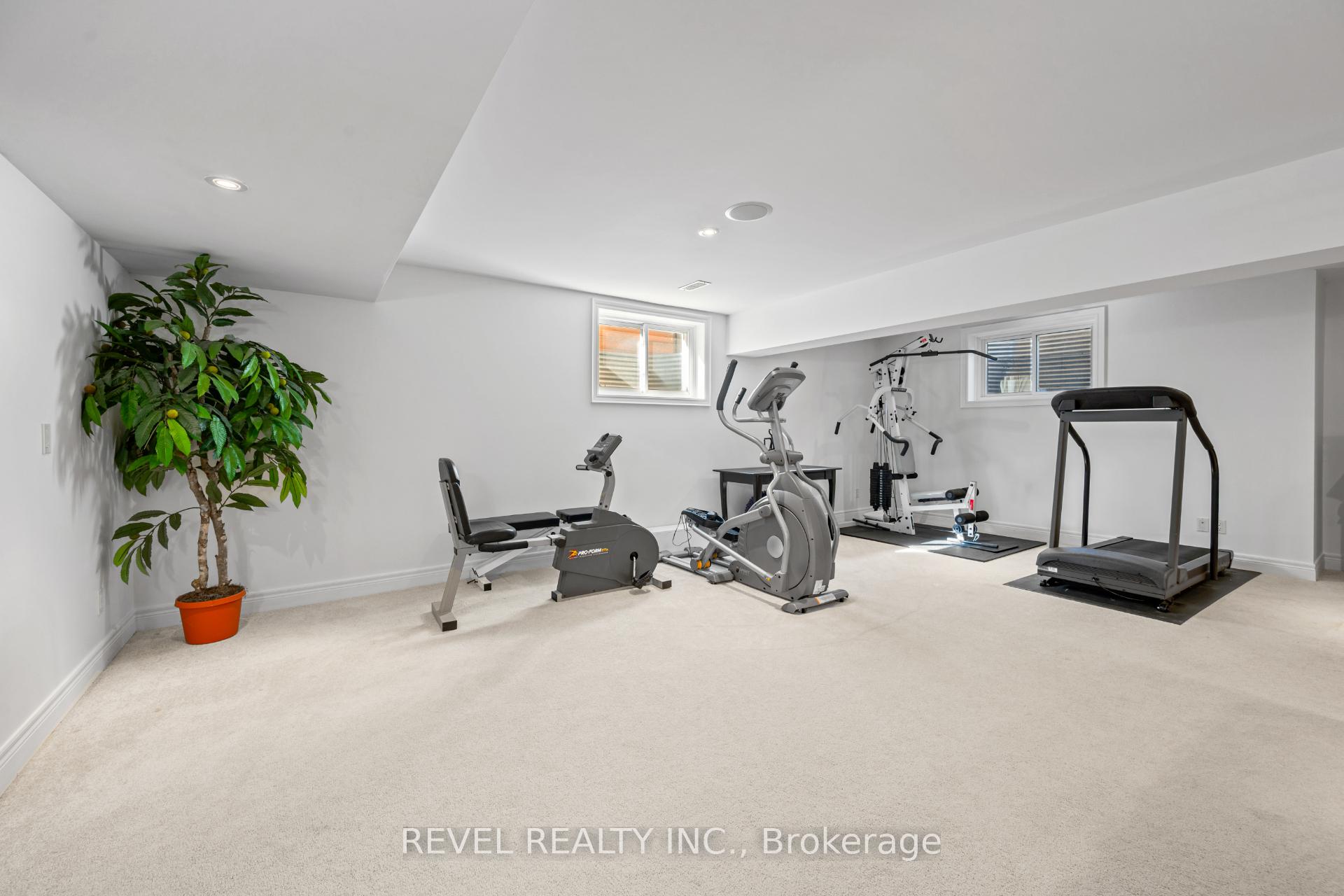 Photo 24 of 15 Mansfield Drive, Pelham, Fenwick — HOMEH