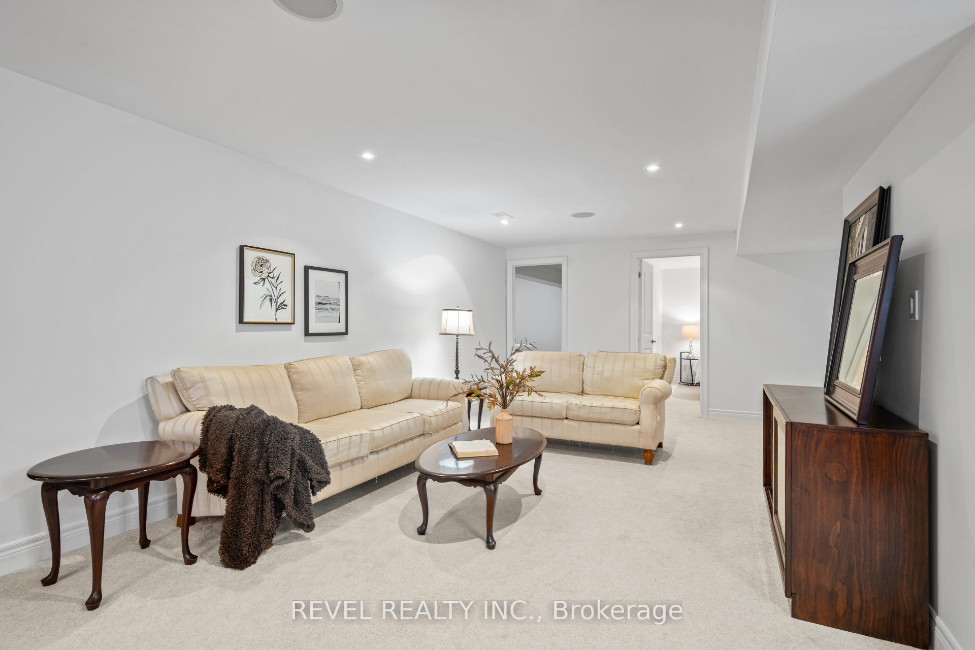 Photo 25 of 15 Mansfield Drive, Pelham, Fenwick — HOMEH