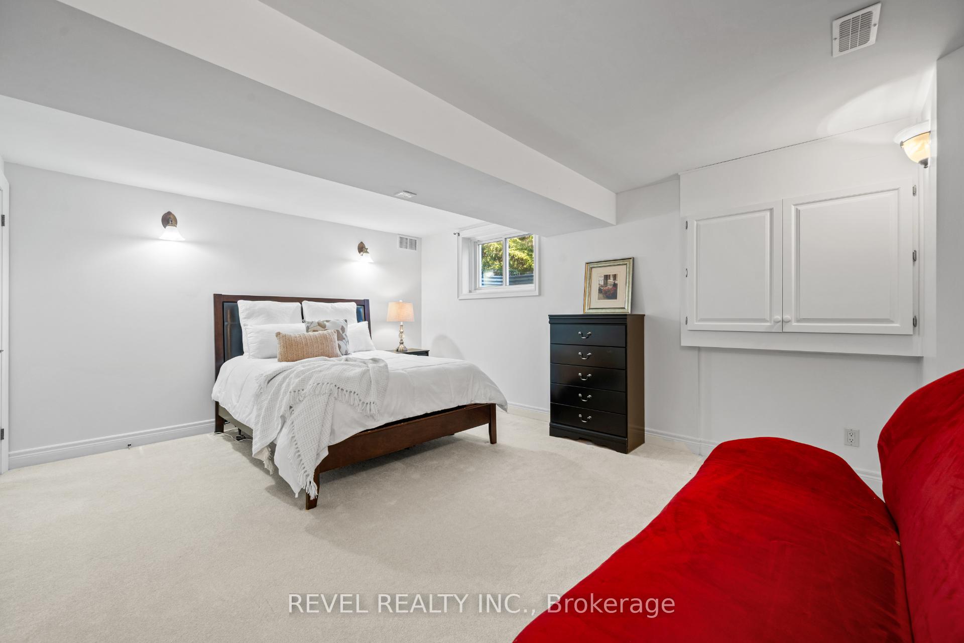 Photo 26 of 15 Mansfield Drive, Pelham, Fenwick — HOMEH