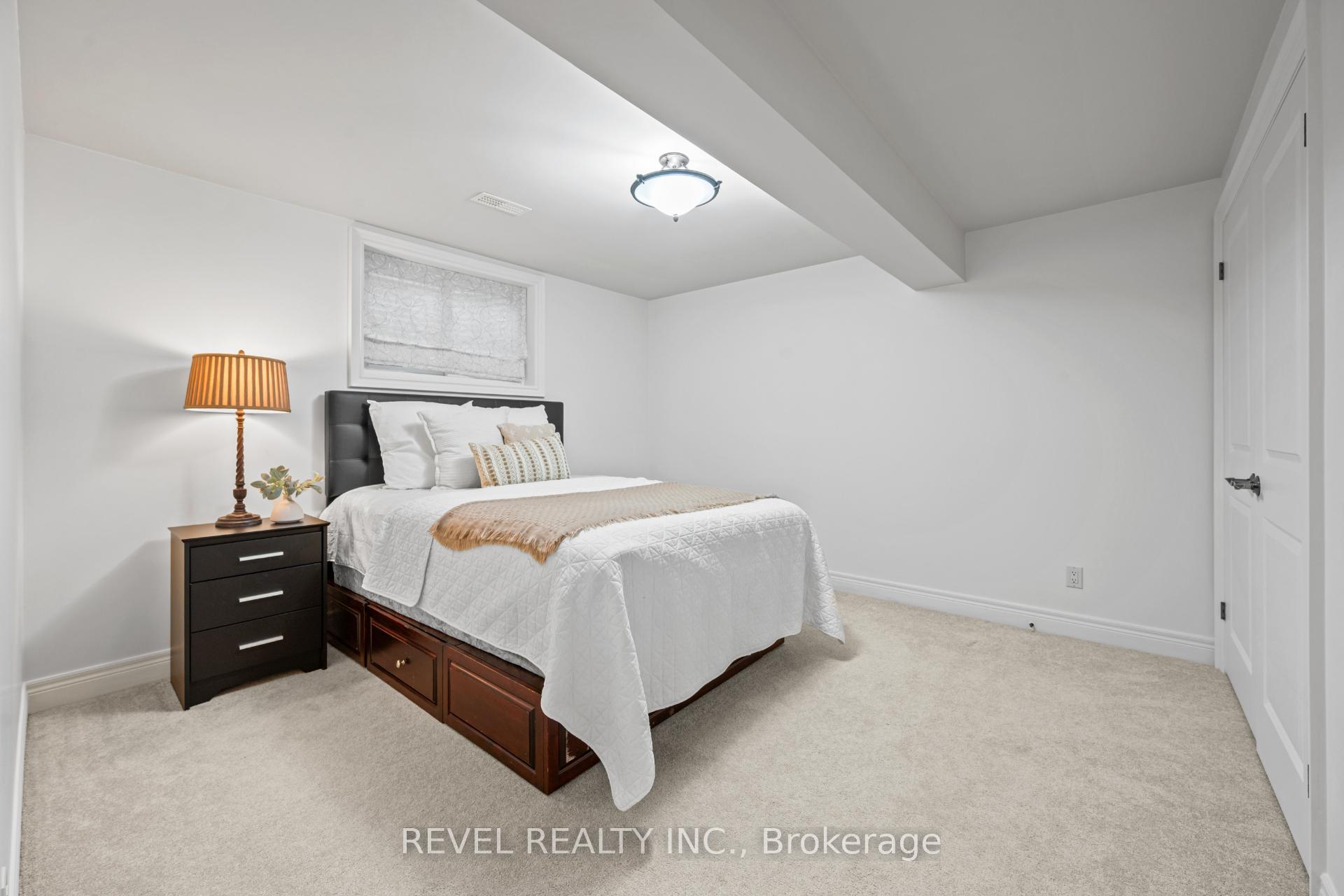 Photo 27 of 15 Mansfield Drive, Pelham, Fenwick — HOMEH