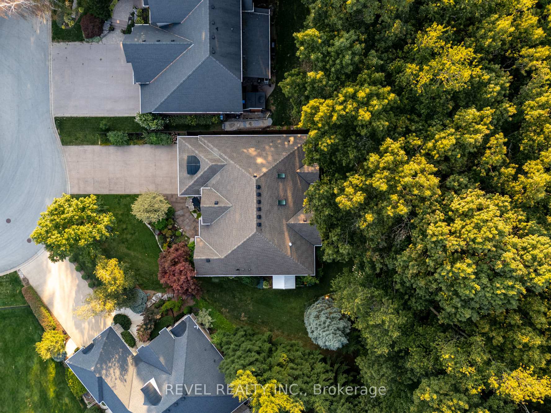 Photo 37 of 15 Mansfield Drive, Pelham, Fenwick — HOMEH