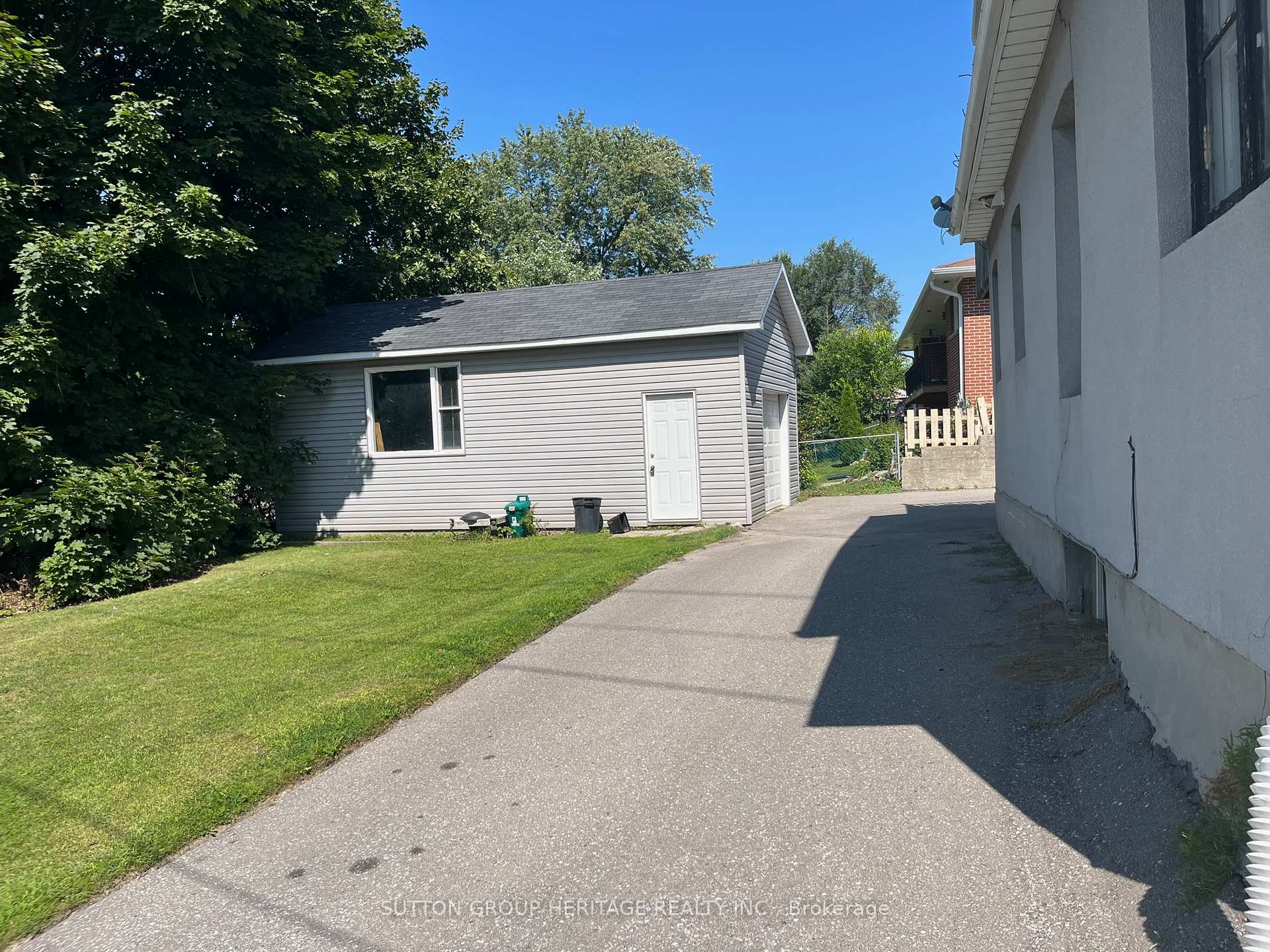 Photo 35 of 1076 King Street E, Oshawa, Eastdale — HOMEH