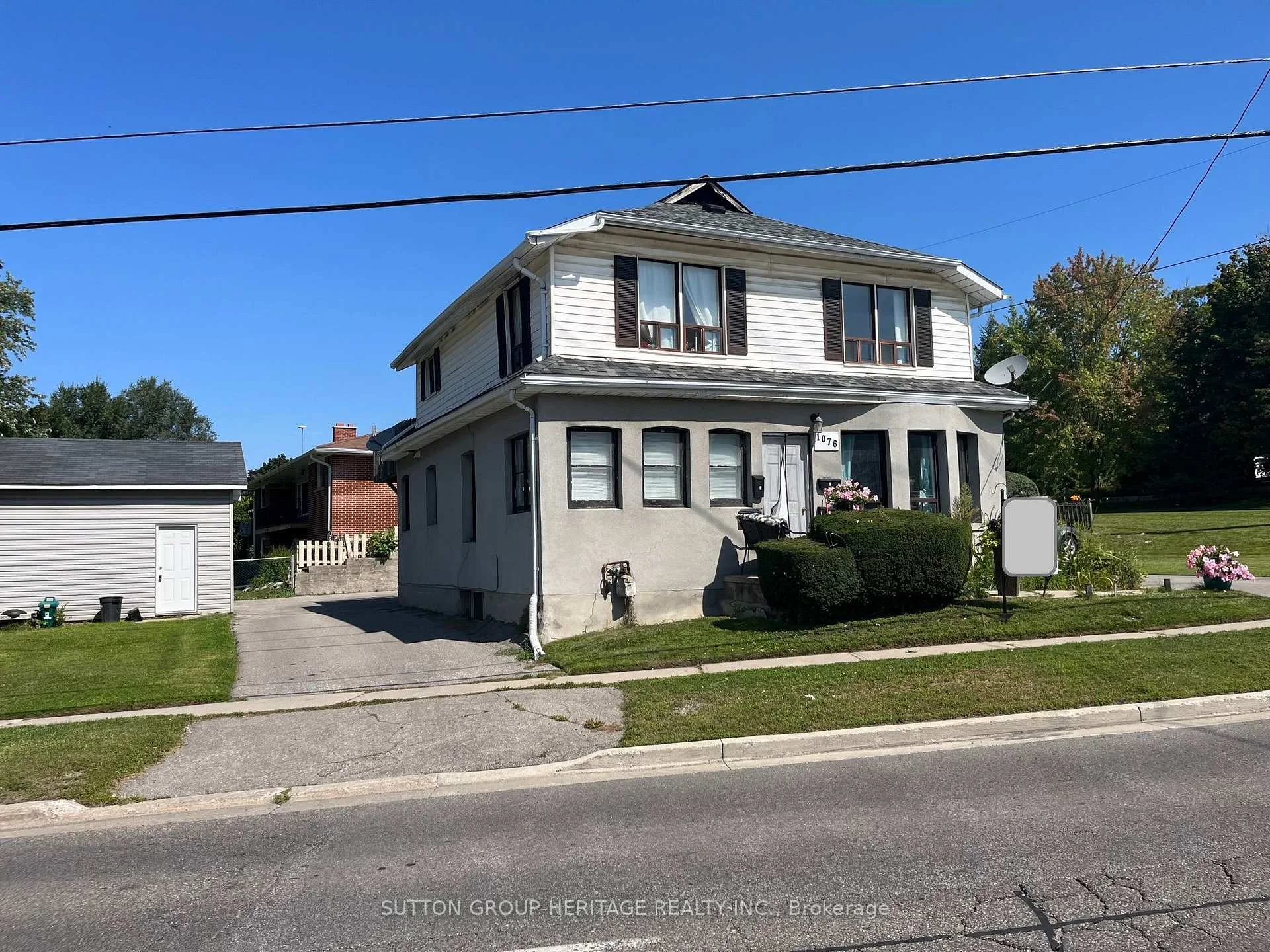 Photo 1 of 1076 King Street E, Oshawa, Eastdale — HOMEH