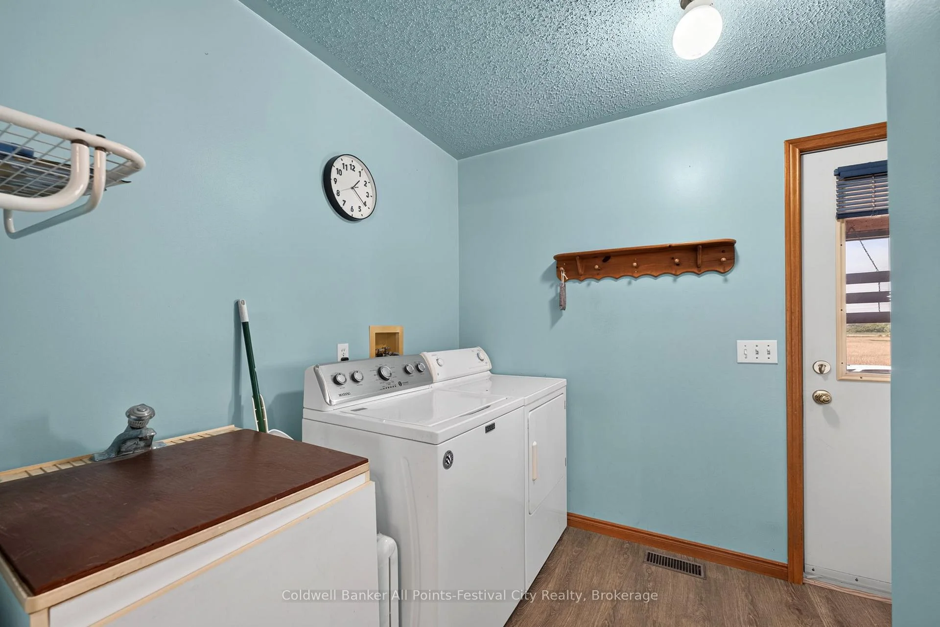Photo 3 of 36768 Londesboro Road, Ashfield-Colborne-Wawanosh, Colborne — HOMEH