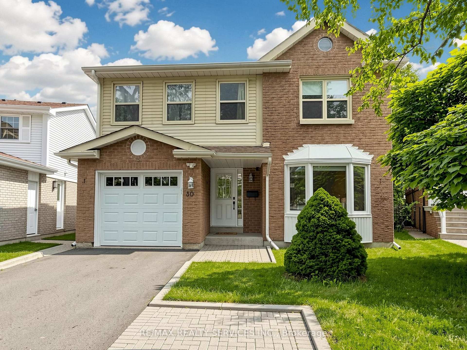 Photo 1 of 30 Mcgillivary Crescent, Brampton, Central Park — HOMEH