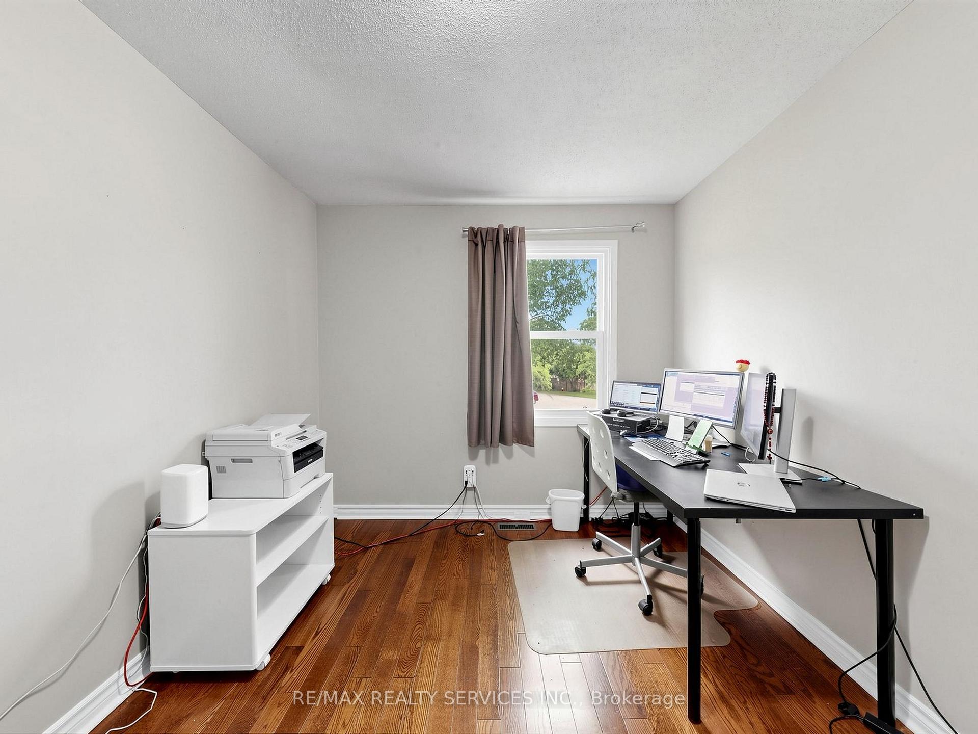 Photo 25 of 30 Mcgillivary Crescent, Brampton, Central Park — HOMEH