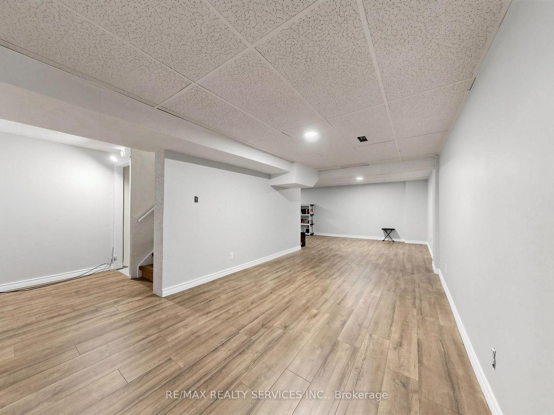 Photo 34 of 30 Mcgillivary Crescent, Brampton, Central Park — HOMEH