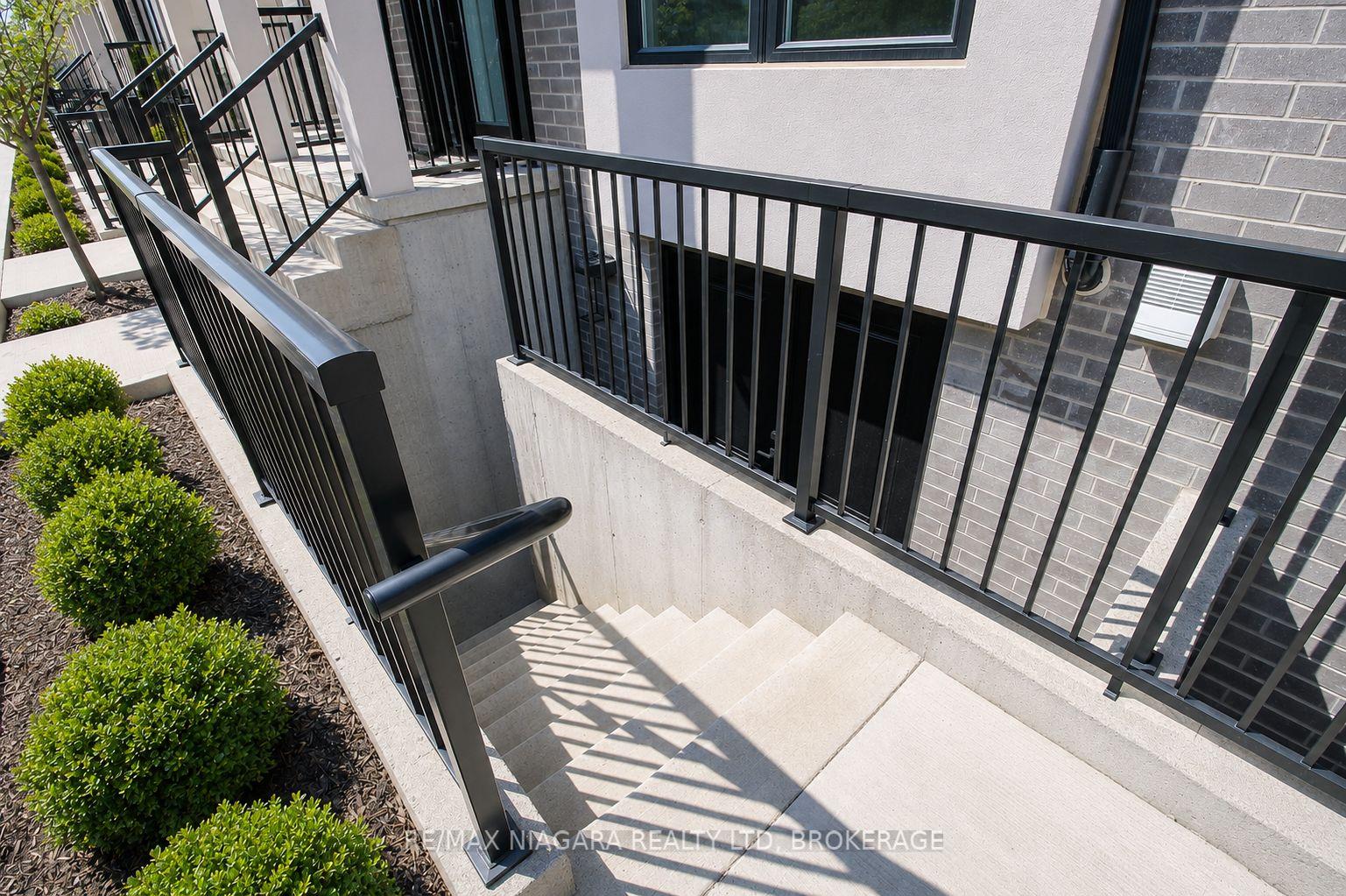 Photo 4 of 153 Summersides Boulevard, Pelham, Fonthill — HOMEH