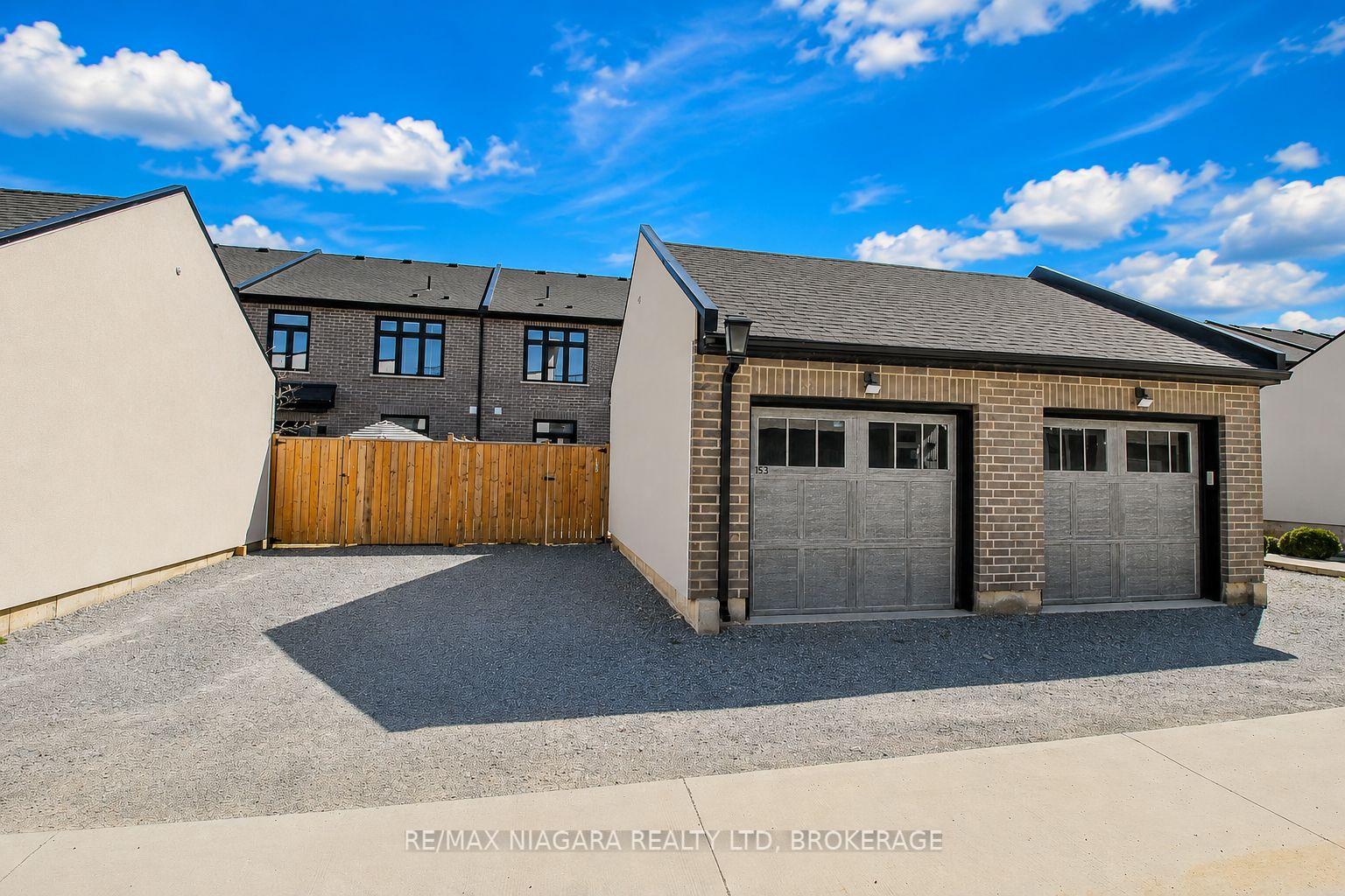 Photo 5 of 153 Summersides Boulevard, Pelham, Fonthill — HOMEH