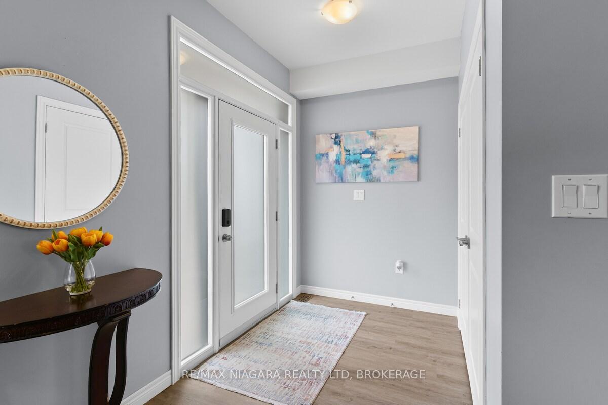 Photo 7 of 153 Summersides Boulevard, Pelham, Fonthill — HOMEH