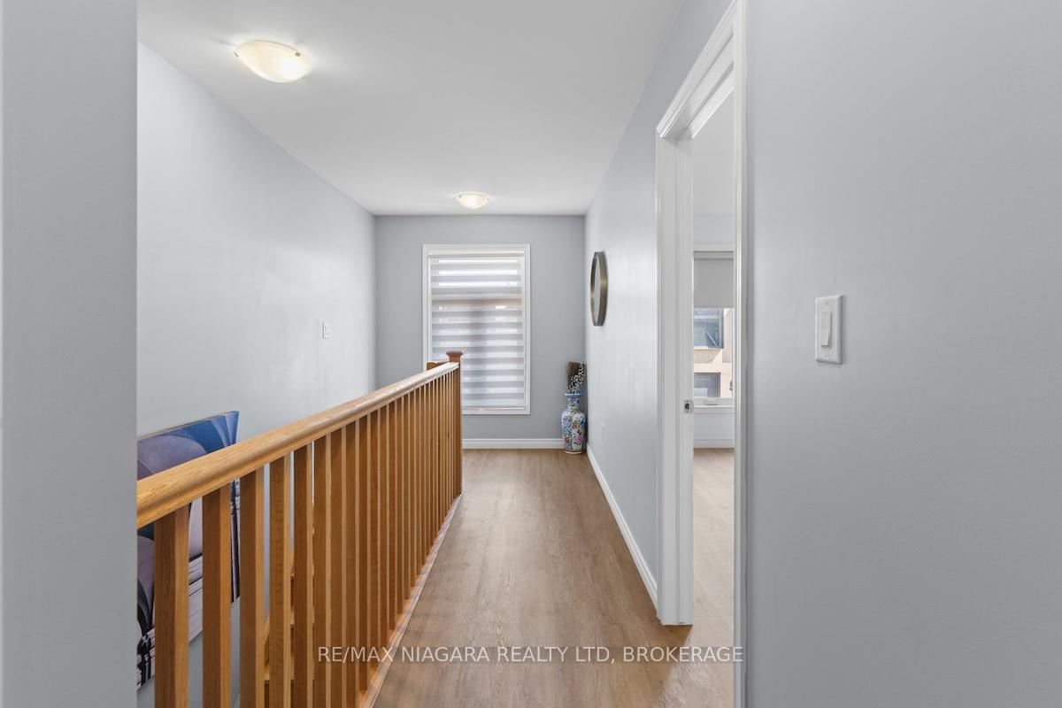 Photo 17 of 153 Summersides Boulevard, Pelham, Fonthill — HOMEH