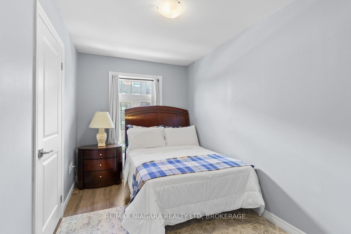 Photo 20 of 153 Summersides Boulevard, Pelham, Fonthill — HOMEH
